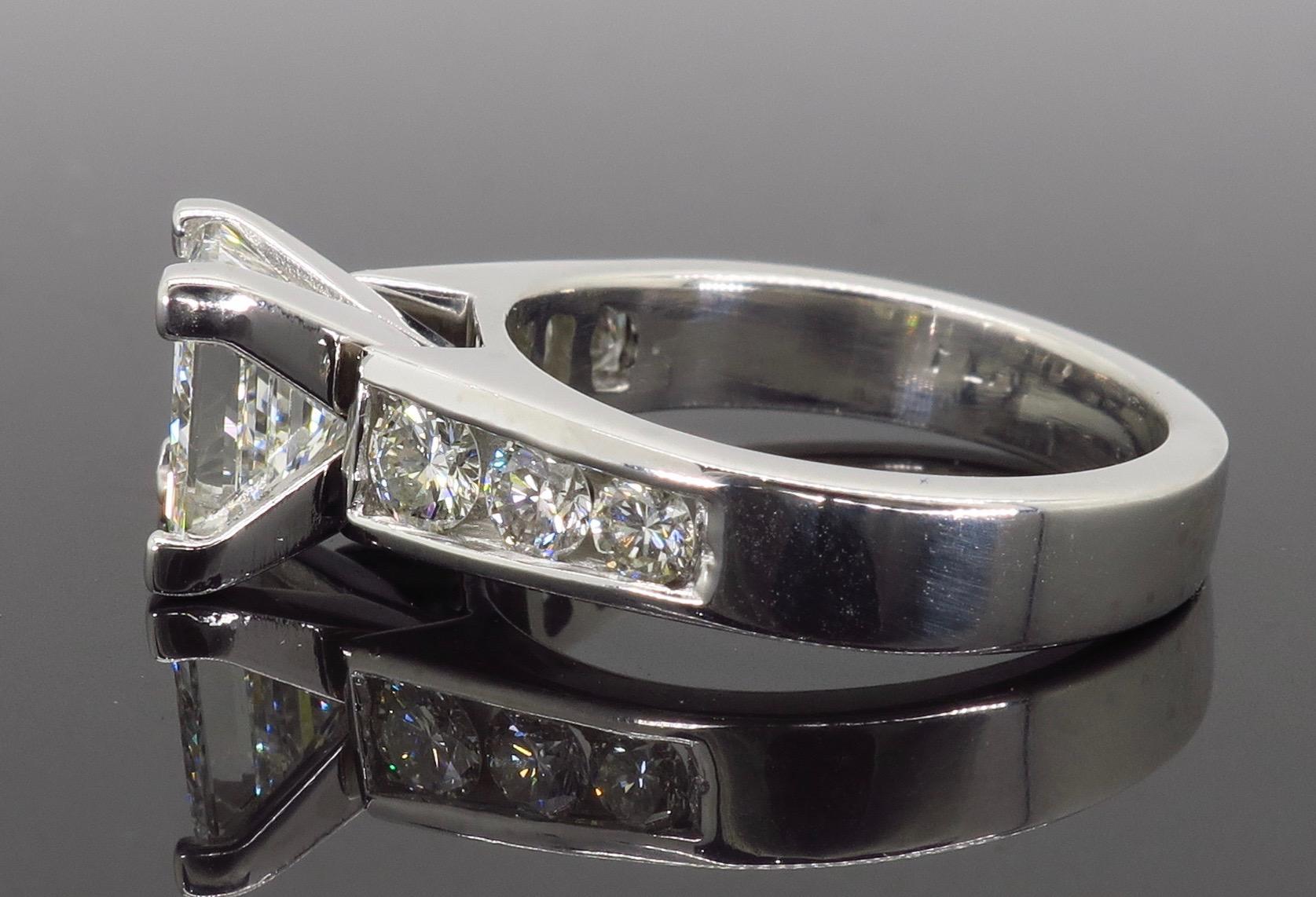 Women's or Men's GIA Certified 2.01 Carat Diamond Platinum Engagement Ring