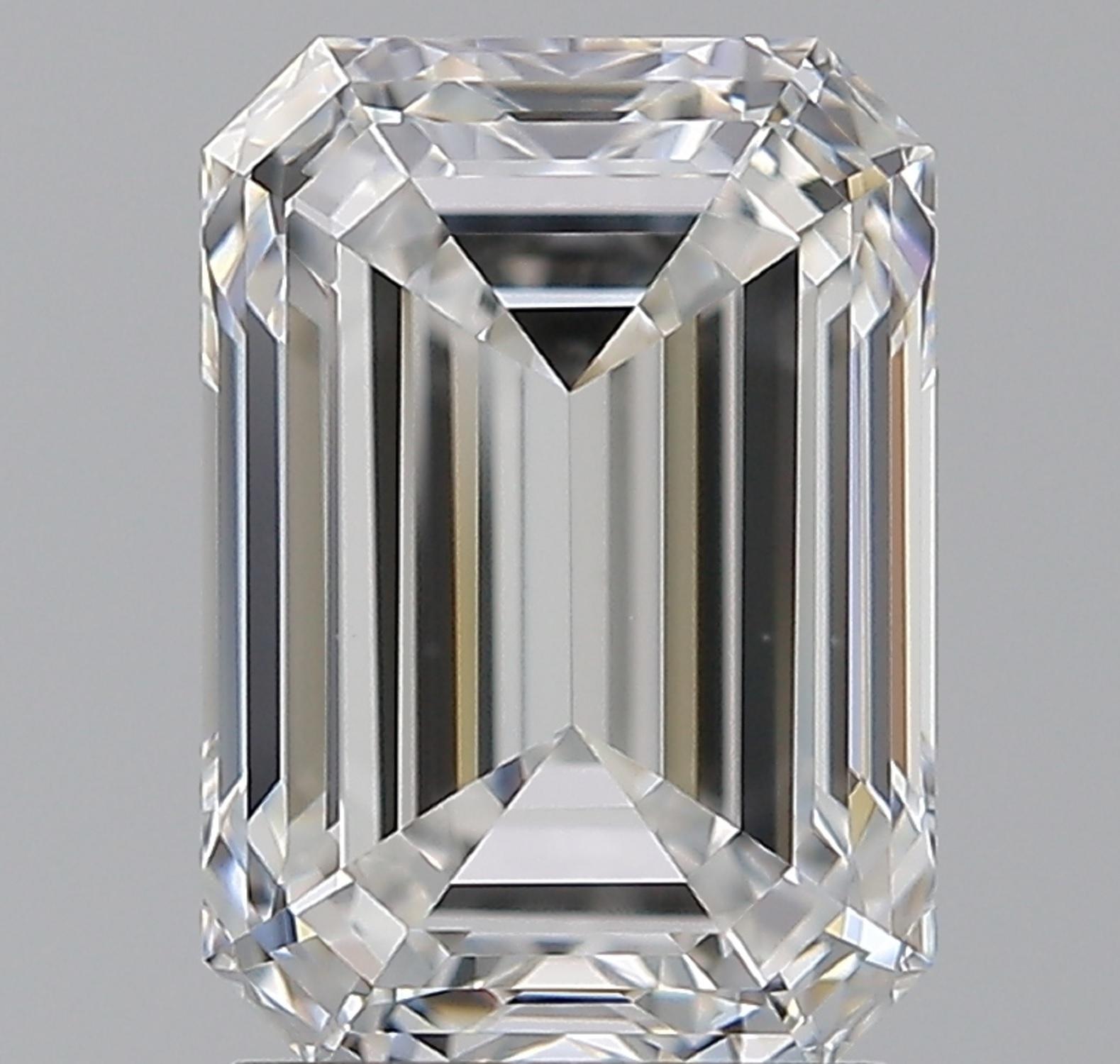 2.5 ct emerald cut diamond