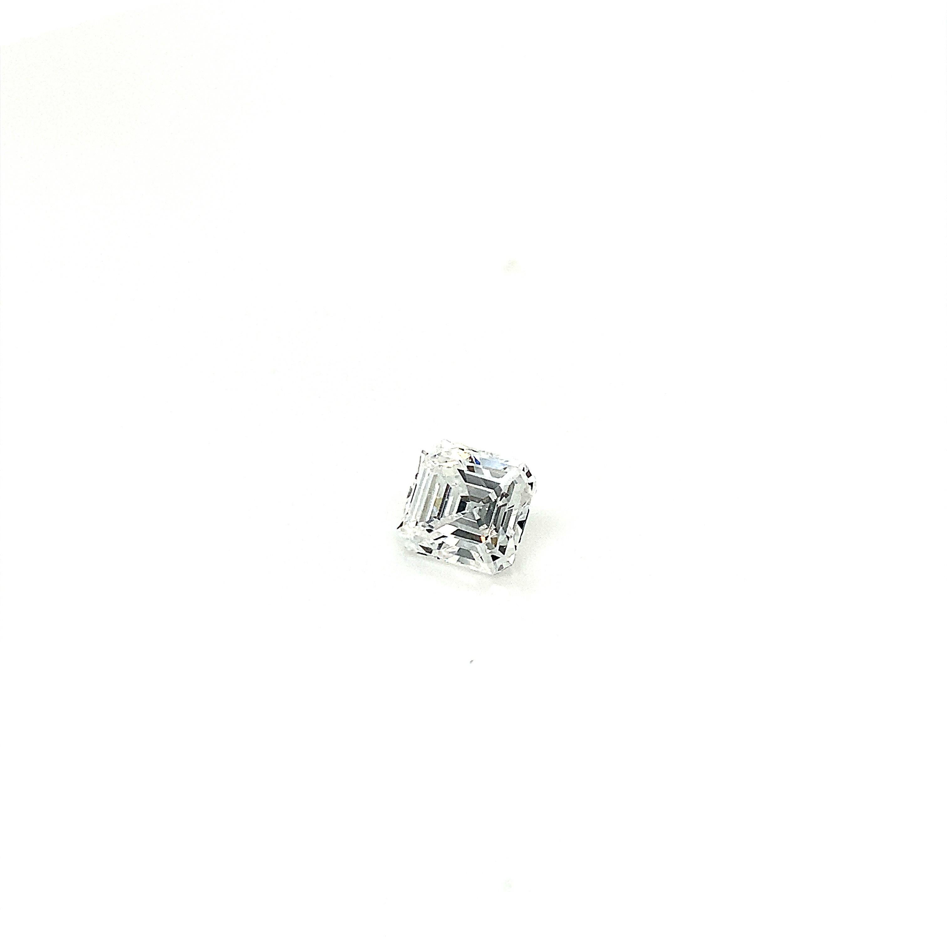 GIA-zertifizierter 2.01 Karat Diamant im Smaragdschliff im Zustand „Neu“ im Angebot in New York, NY