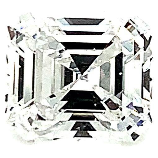 Diamant taille émeraude certifié GIA de 2.01 carats