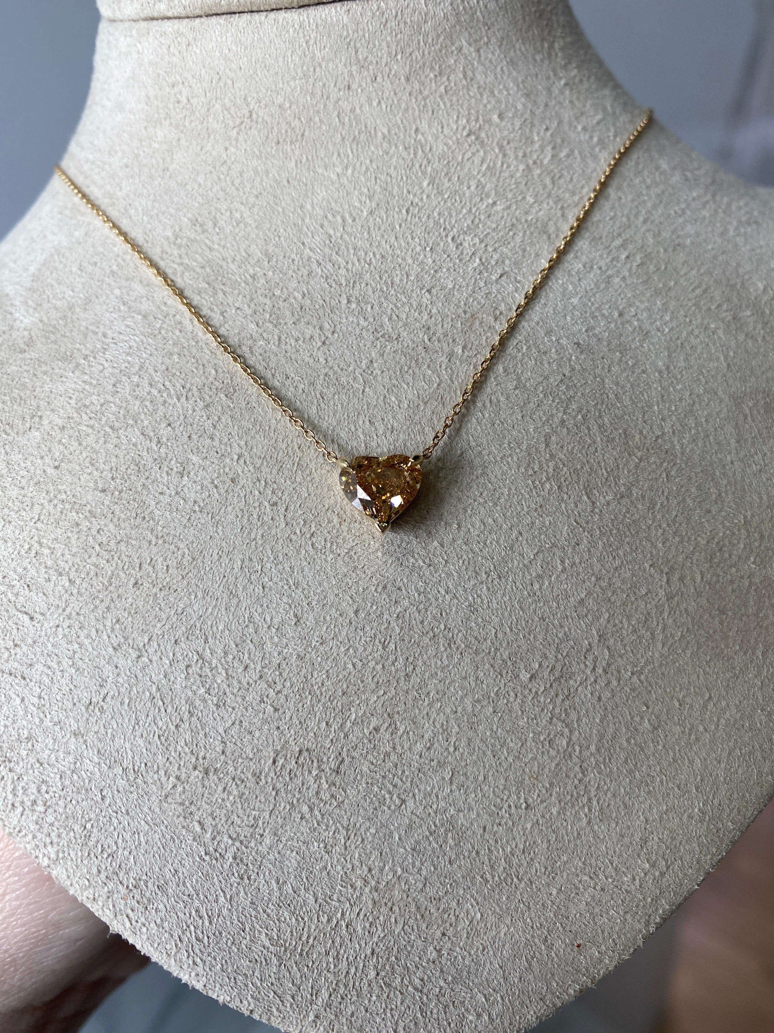 GIA Certified 2.01 Carat Fancy Heart Shaped Diamond Pendant Necklace For Sale 5