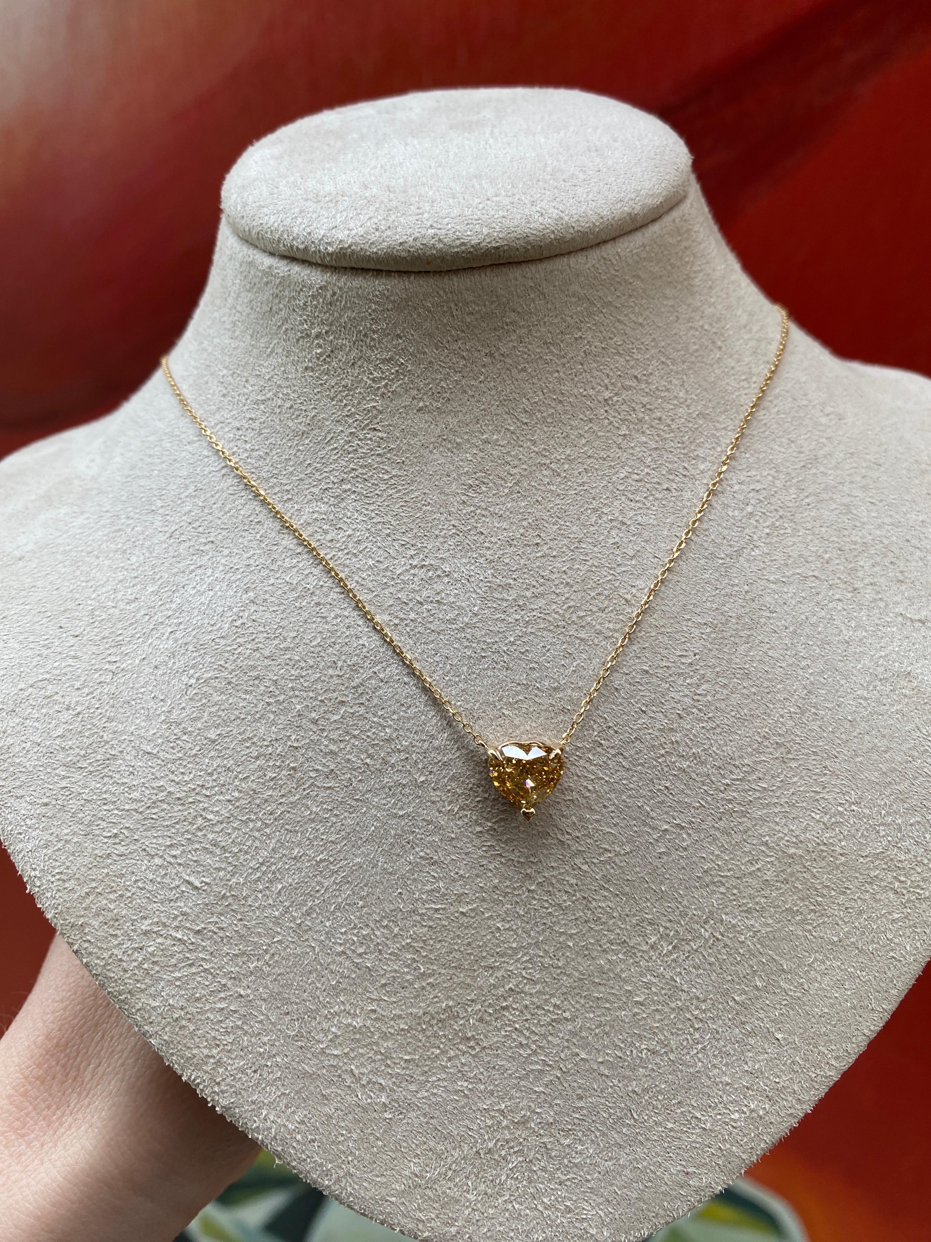 GIA Certified 2.01 Carat Fancy Heart Shaped Diamond Pendant Necklace For Sale 2