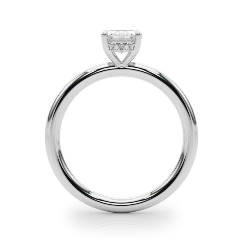 Taglio radiant GIA Certified 2,01 Carat Hidden Halo Radiant Anello con diamanti in oro bianco 18K in vendita