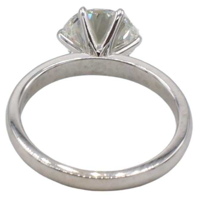 Round Cut GIA Certified 2.01 Carat J VS1 Round Natural Diamond Solitaire Engagement Ring For Sale