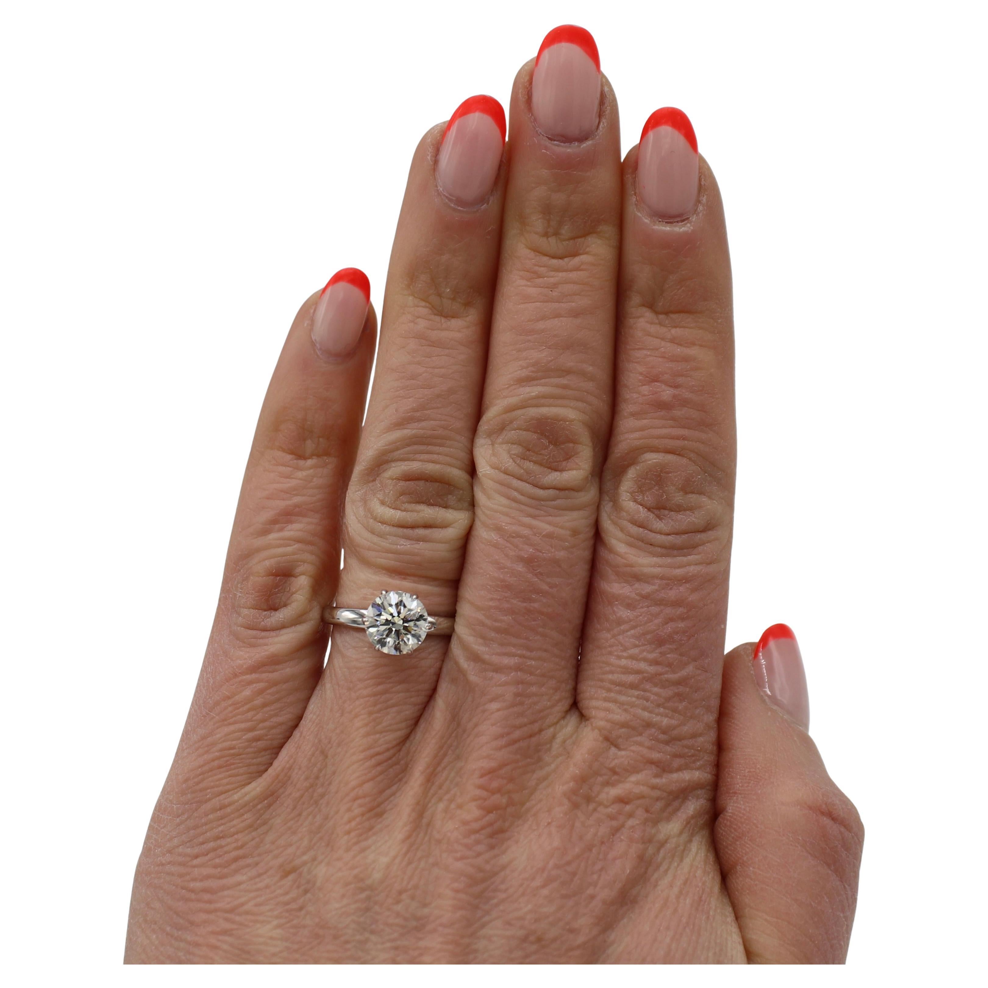 GIA Certified 2.01 Carat J VS1 Round Natural Diamond Solitaire Engagement Ring In Excellent Condition For Sale In  Baltimore, MD
