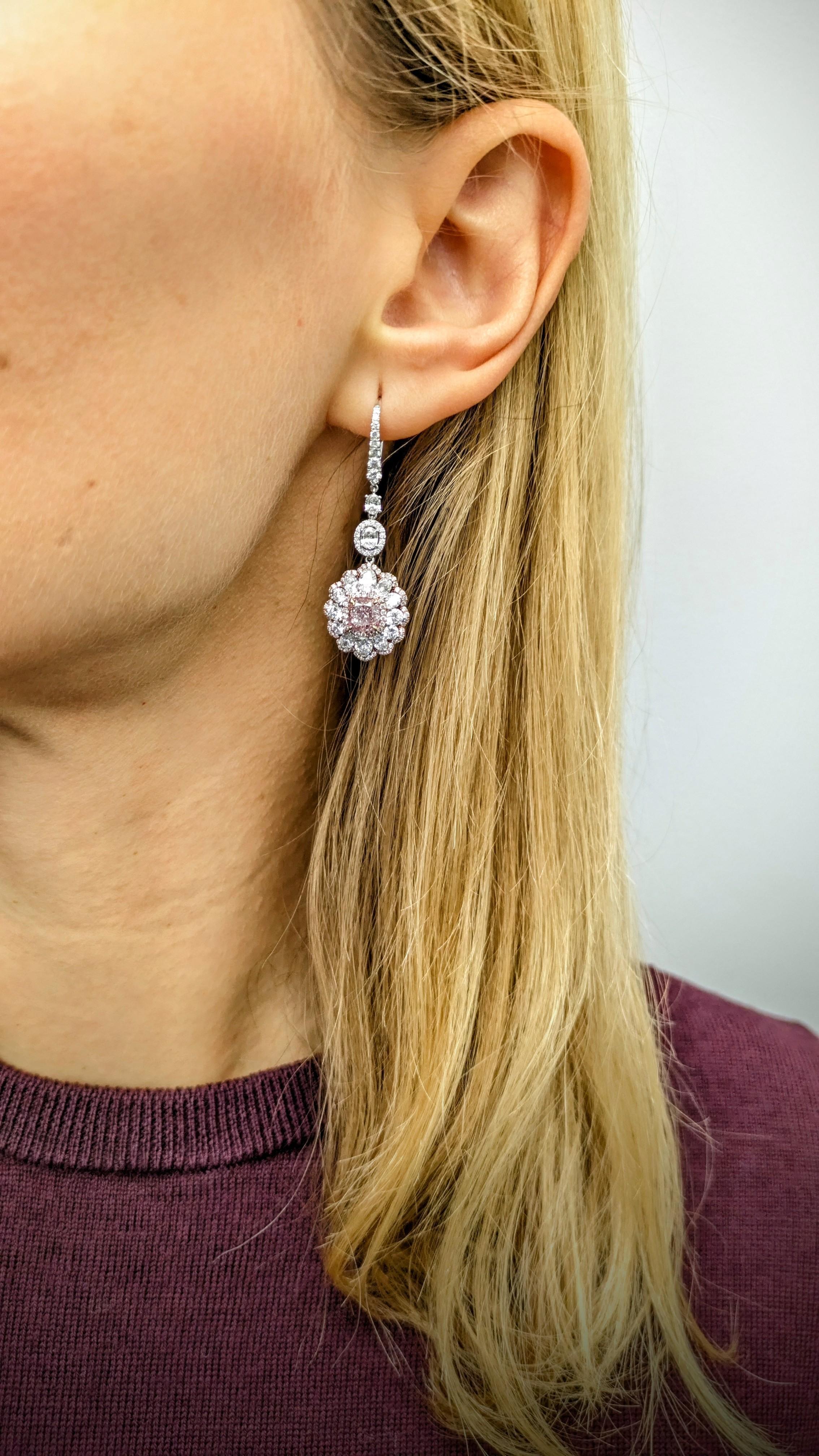 Women's or Men's GIA Certified 2.01 Carat Light Pink & White Diamond Drop 18K Earrings For Sale