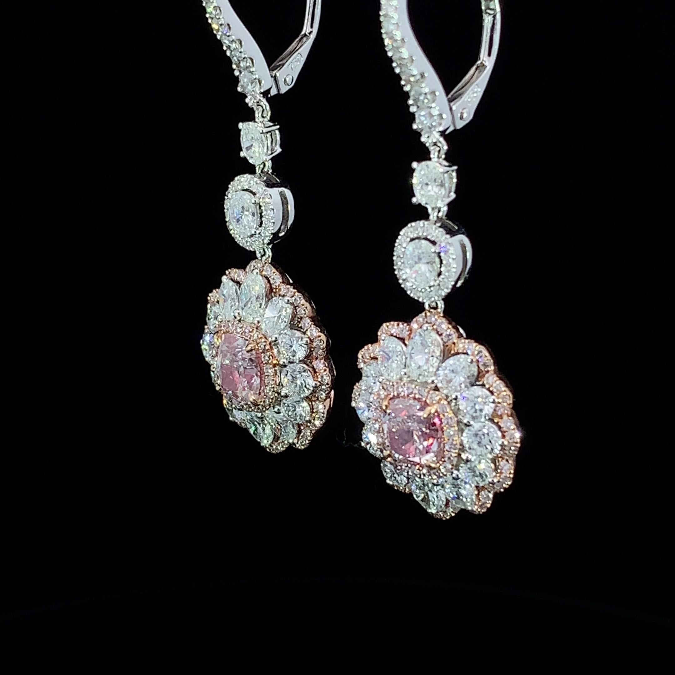 GIA-zertifizierte 2,01 Karat hellrosa & weiße Diamant-Tropfen-Ohrringe aus 18K im Angebot 3