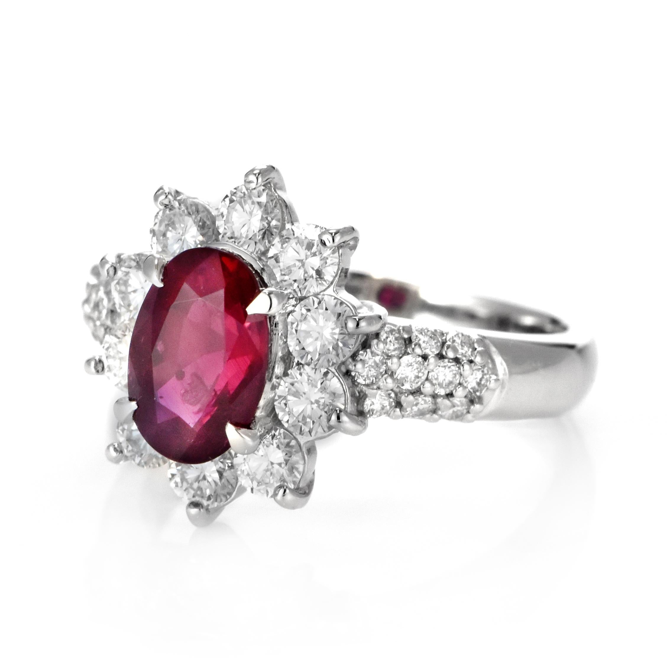 Moderne Bague en platine certifiée GIA de 2,01 carats de rubis et diamants Siam naturels en vente