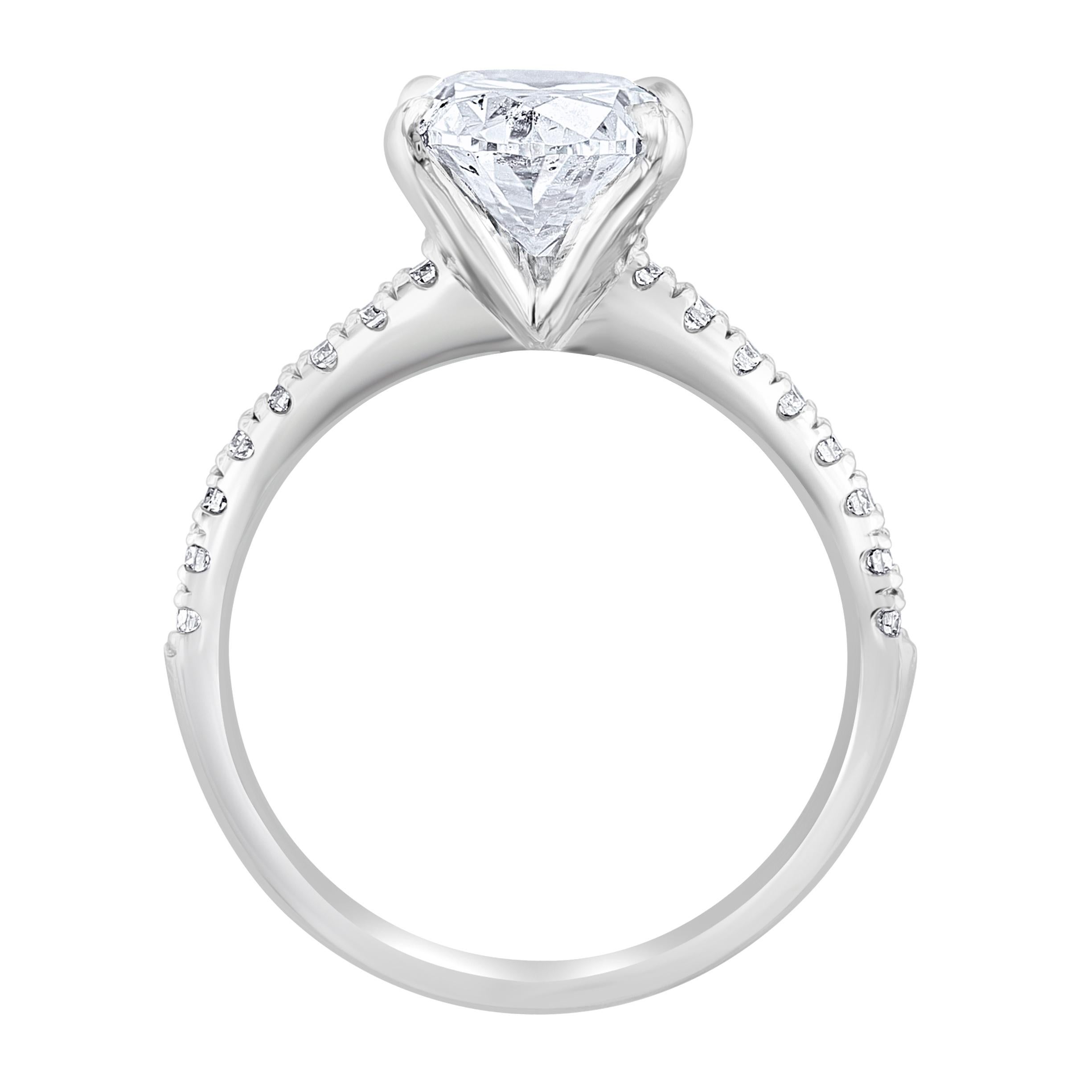 Oval Cut GIA Certified 2.01 Carat Oval Diamond and Platinum Engagement Ring For Sale