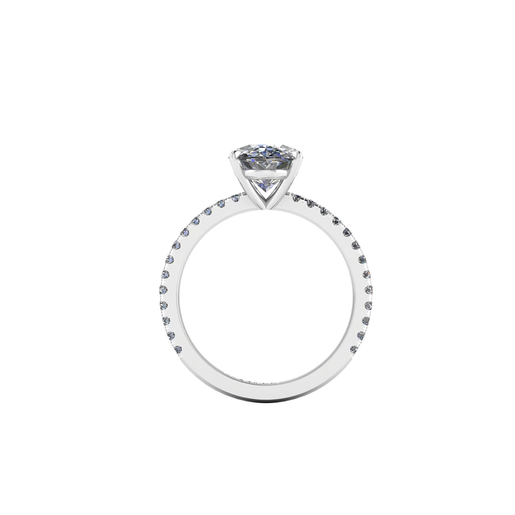 Moderne Bague de fiançailles en platine 950 avec pavé de diamants ovales de 2,01 carats, certifiée par le GIA. en vente