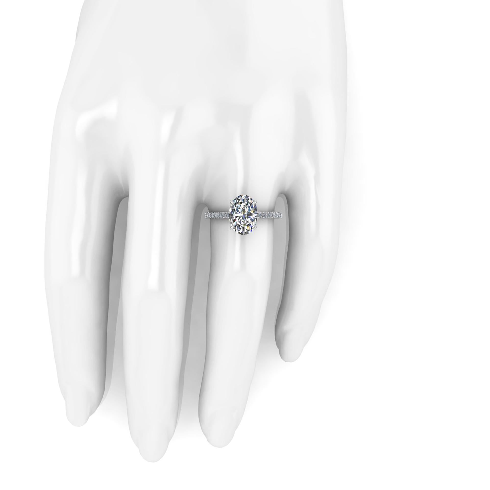 Bague de fiançailles en platine 950 avec pavé de diamants ovales de 2,01 carats, certifiée par le GIA. Pour femmes en vente