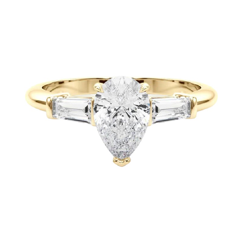 GIA Certified 2.01 Carat Pear & Baguette Three-Stone Diamond Ring (bague à trois pierres) en vente