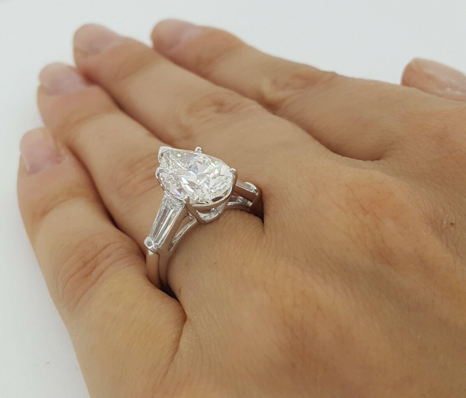 Women's GIA Certified 2.01 Carat Pear Cut Diamond Platinum Ring For Sale