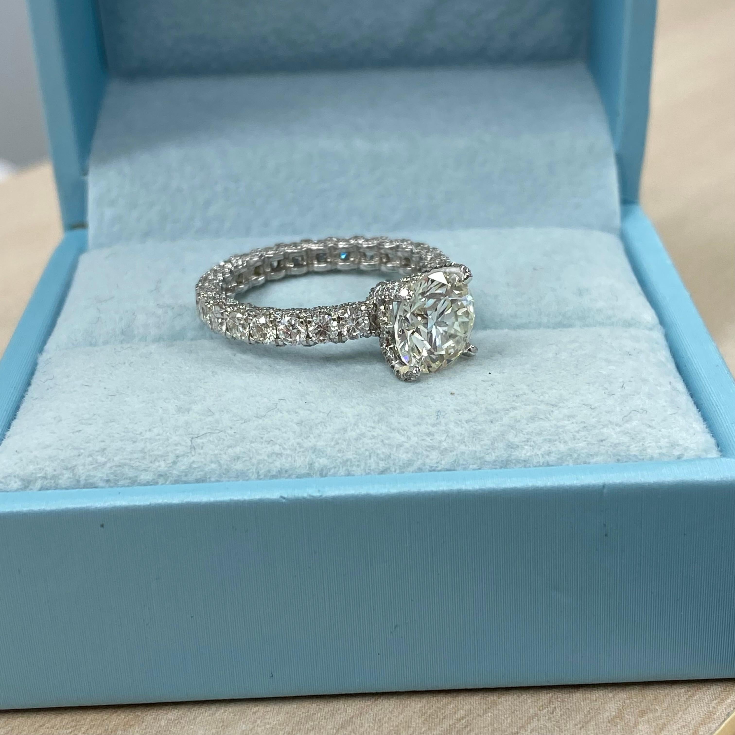 Modern GIA Certified 2.01 Carat Round Diamond Platinum Engagement Eternity Ring For Sale