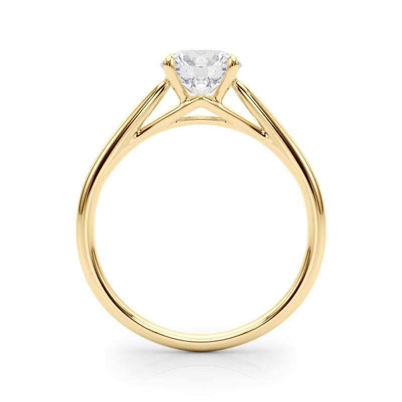 Anello con diamante solitario rotondo certificato GIA da 2,01 carati in oro giallo 18 carati In condizioni Nuovo in vendita a New York, NY