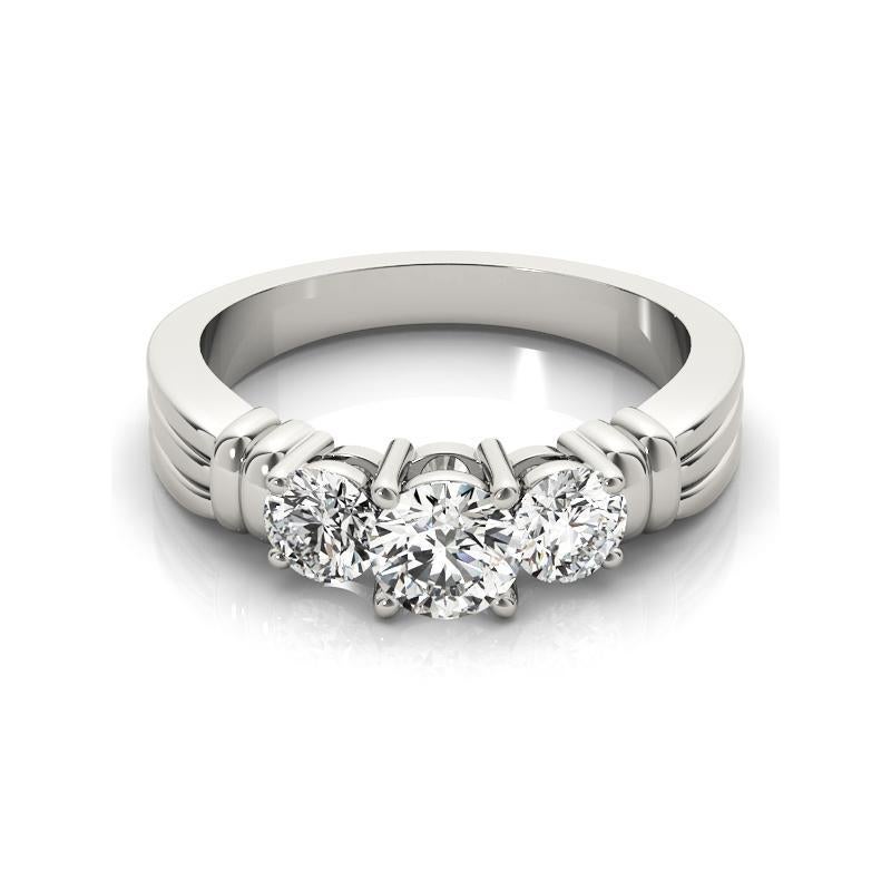 GIA Certified 2.01 Carat Round Three-Stone Ribbed Band Platinum Diamond Ring (bague de diamant en platine à trois pierres rondes certifiées GIA)