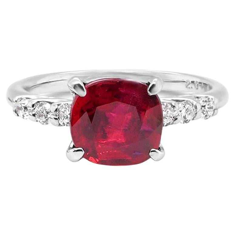 GIA-zertifizierter 2,01 Karat Rubin unbehandelter schillernder roter klassischer Solitär-Ring