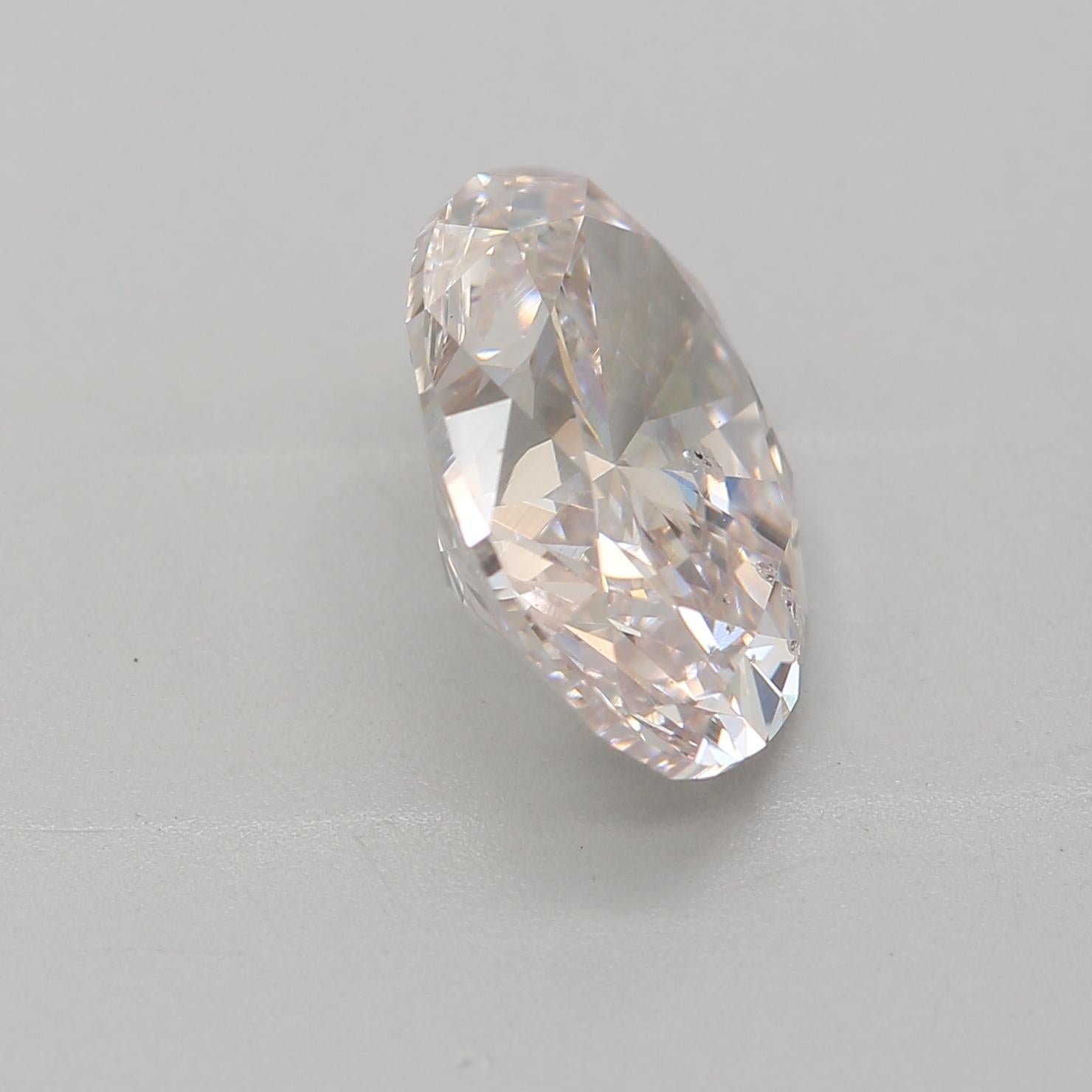 da uomo o donna Diamante certificato GIA da 2,01 carati di colore rosa molto chiaro con purezza SI2 in vendita