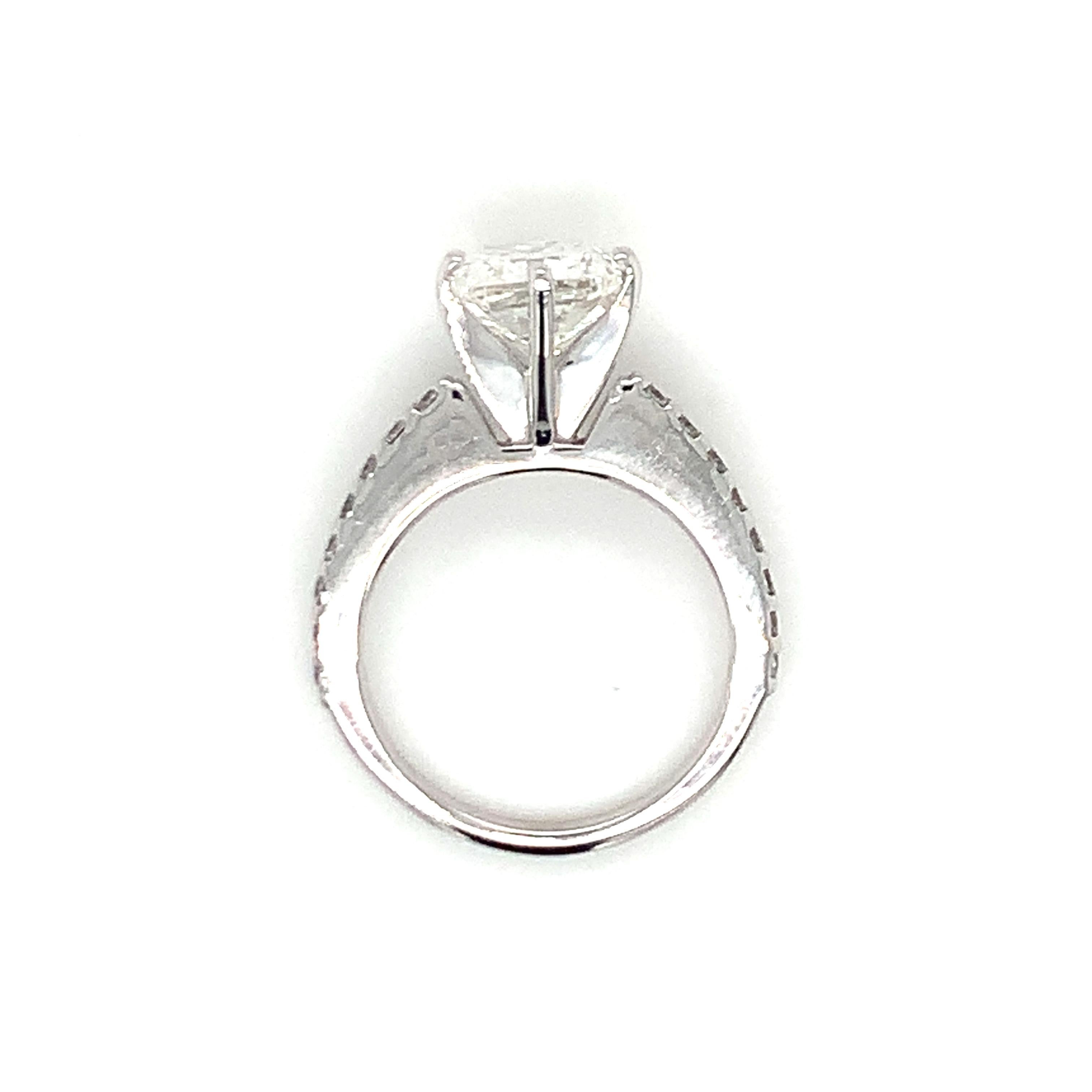 Contemporary GIA Certified 2.01 Carat White Gold Diamond Engagement Ring For Sale