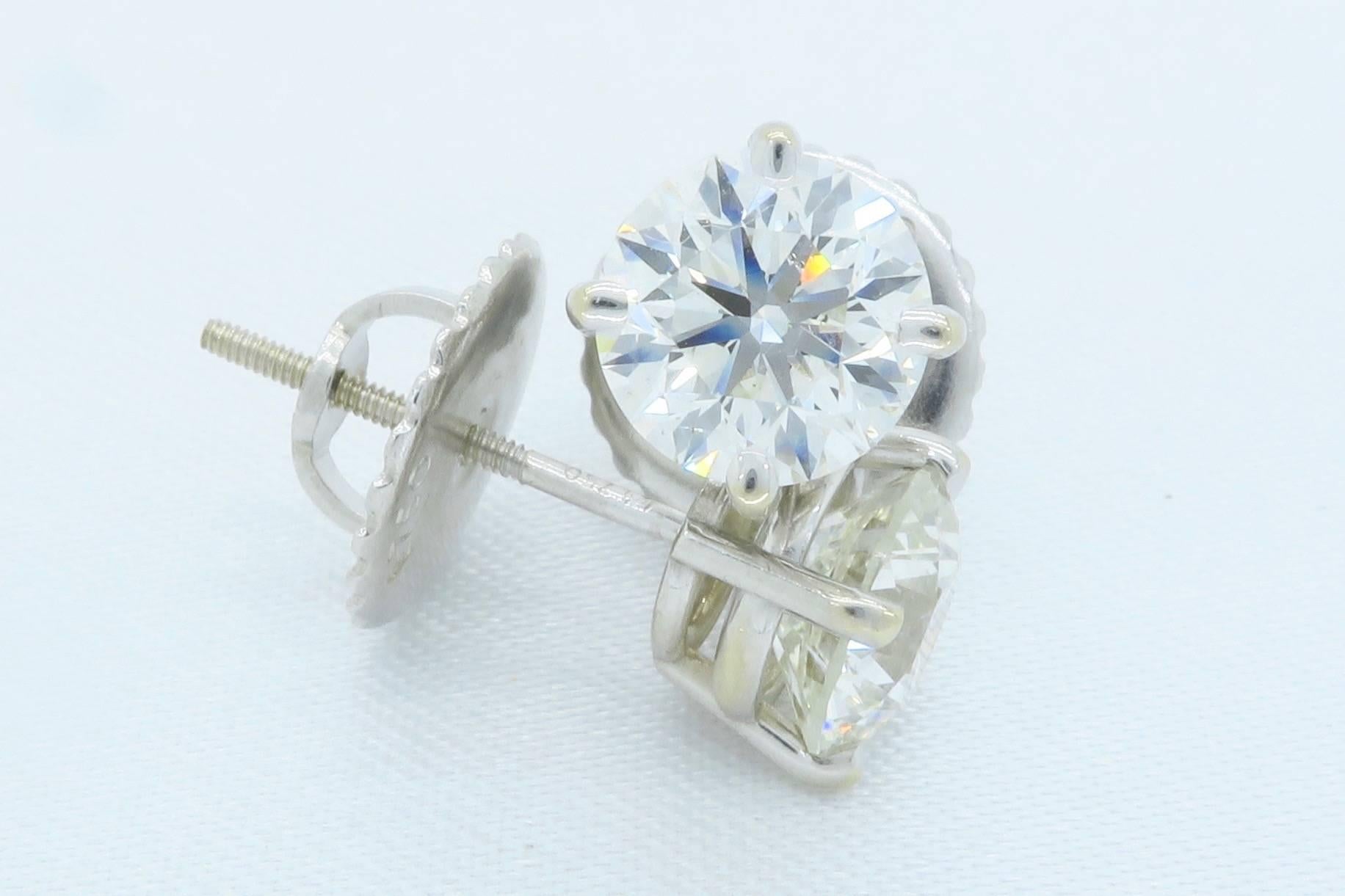 GIA Certified 2.01ct Diamond Stud Earrings  2