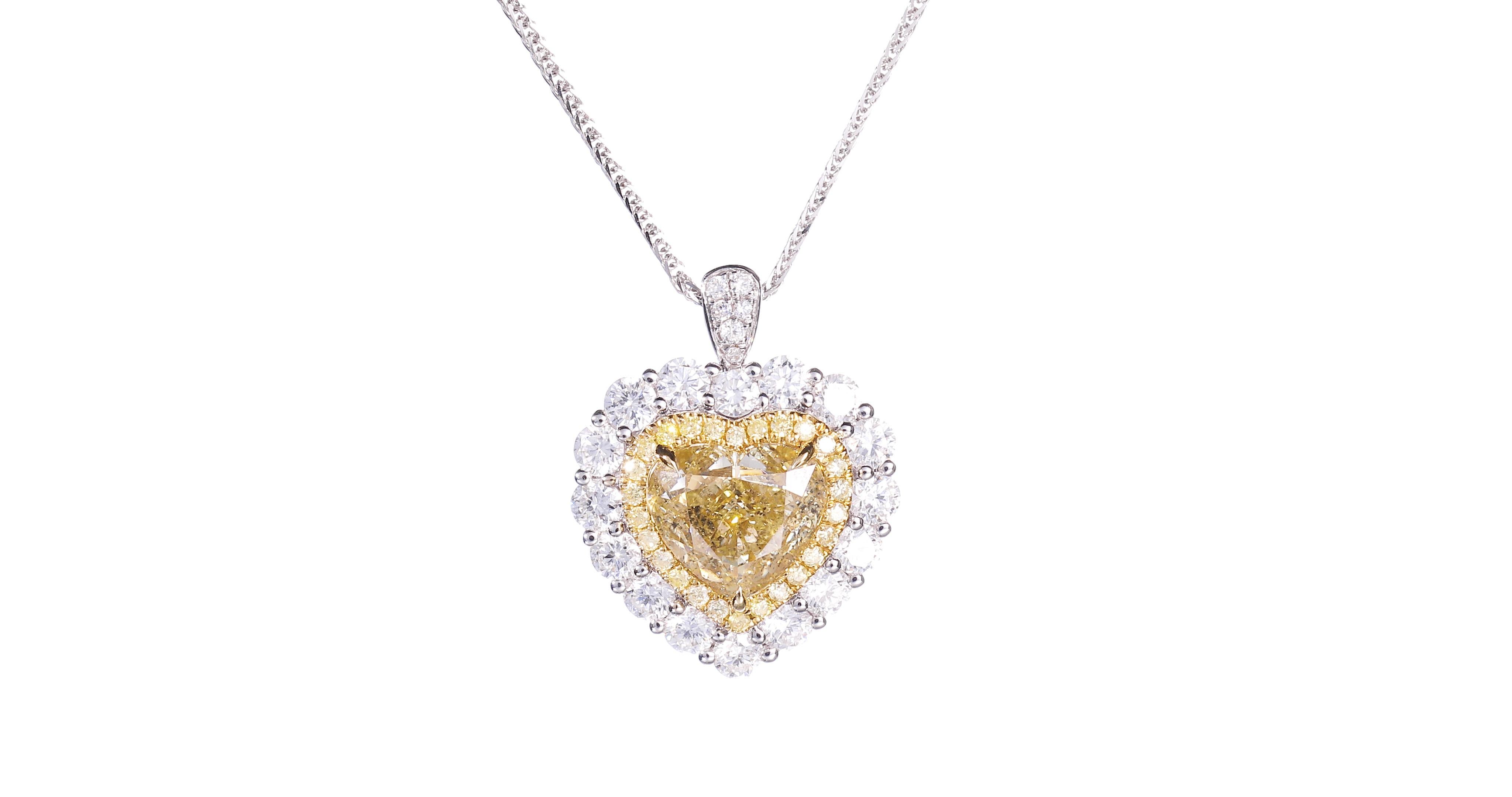 GIA-zertifizierter, 2,01 Karat natürlicher brauner, grüner und gelber Diamantring (Herzschliff)