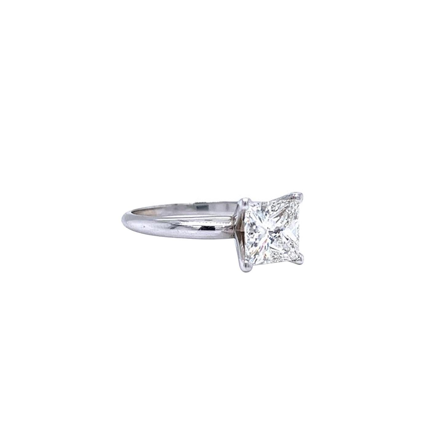 Bague en or 14 carats certifiée GIA, 2,01 carats, taille princesse, diamant naturel, style Tiffany en vente 5