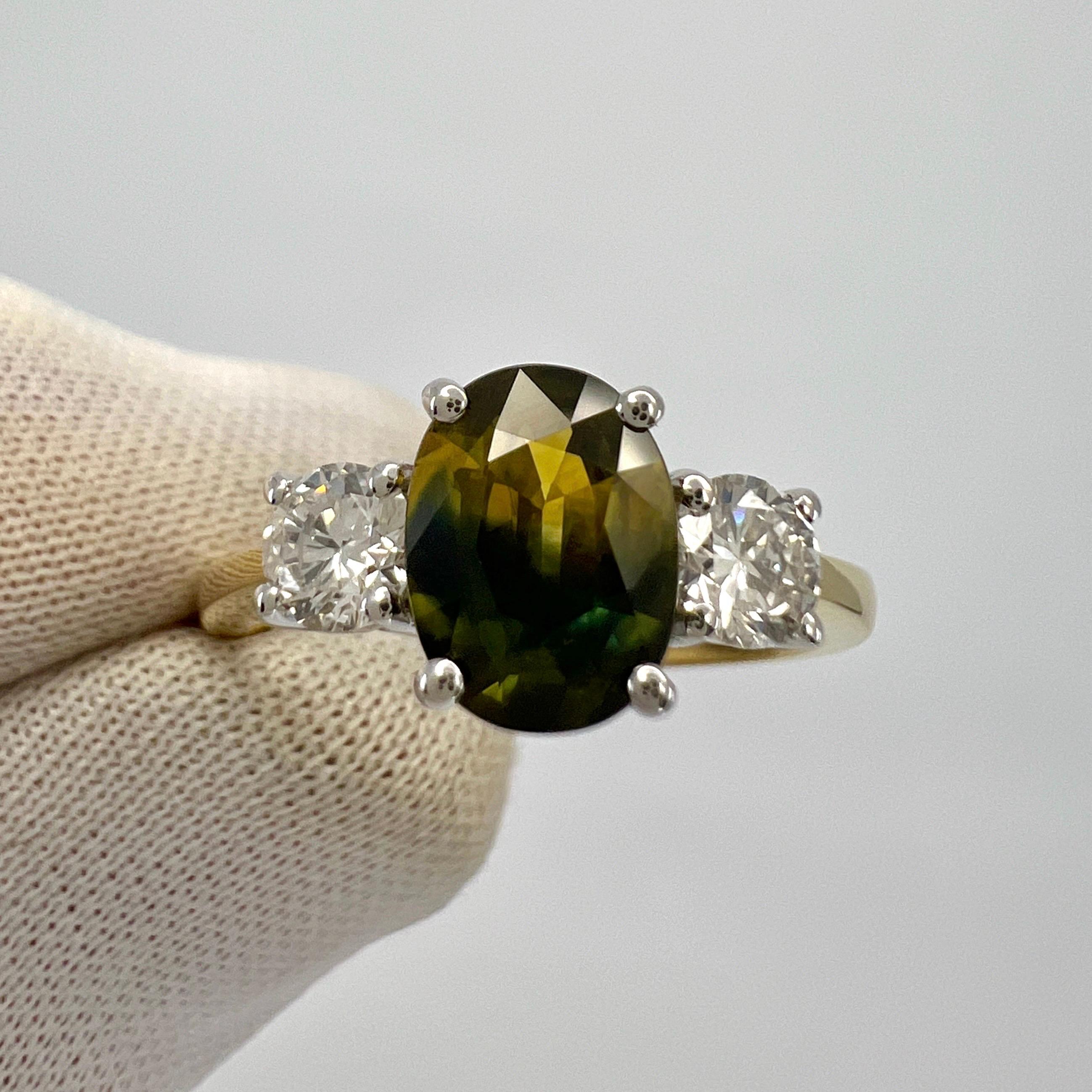 GIA Certified 2.01ct Yellow Blue Australian Parti Sapphire Gold Three Stone Ring For Sale 6