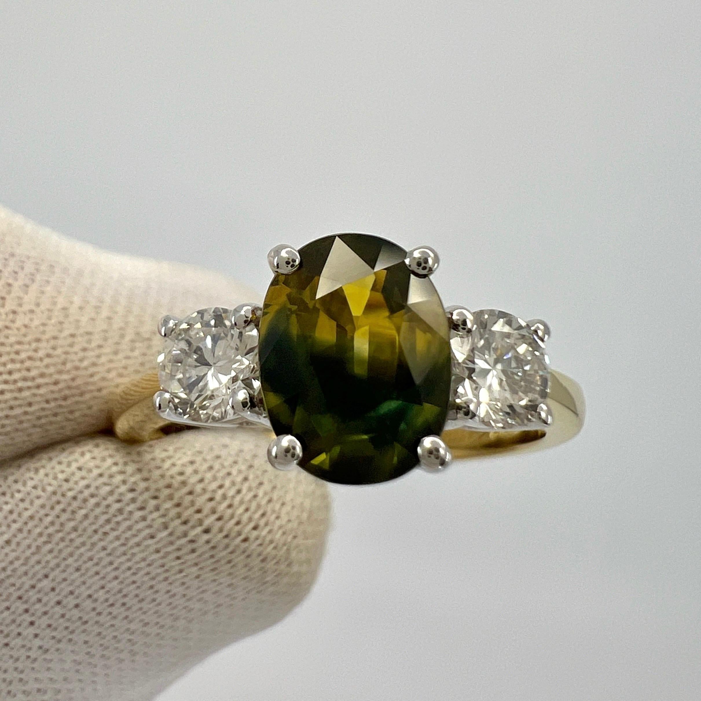 GIA Certified 2.01ct Yellow Blue Australian Parti Sapphire Gold Three Stone Ring For Sale 4