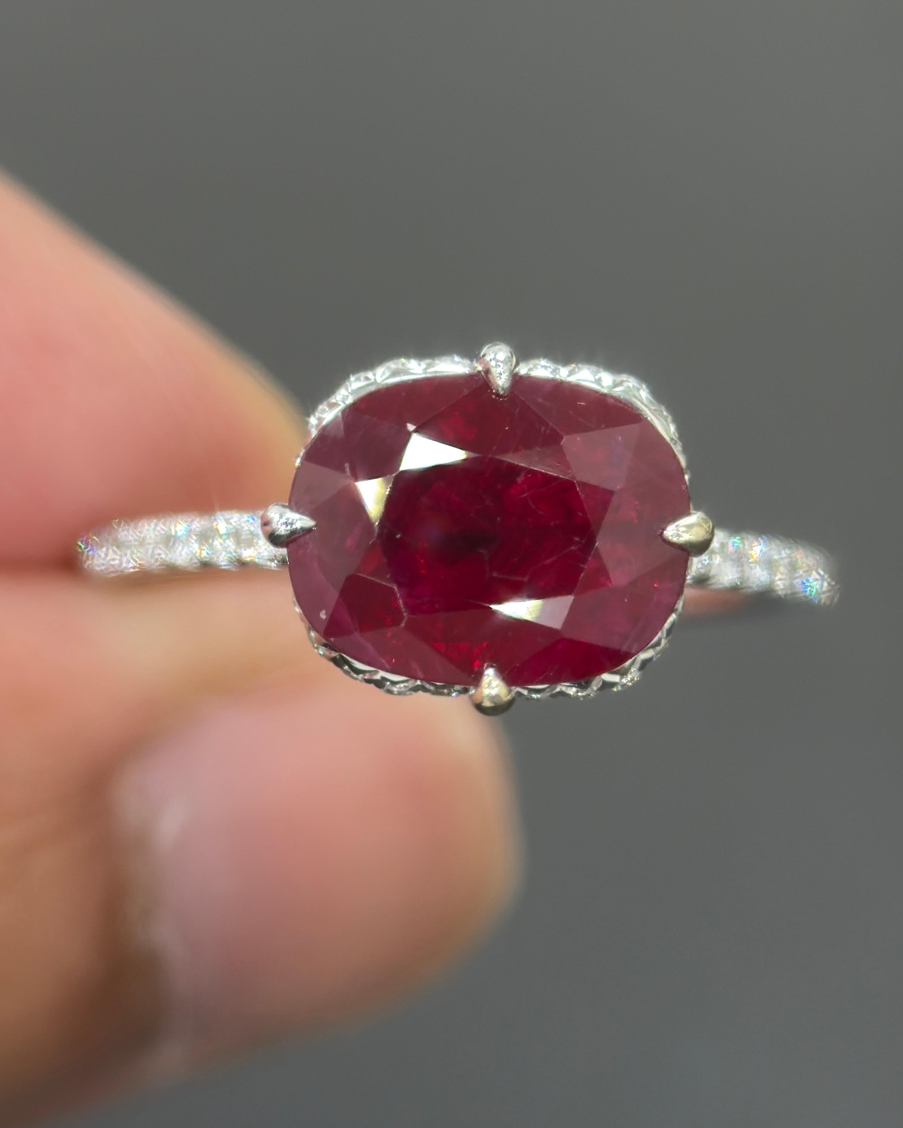 GIA zertifiziert 2,02 Karat Burma No Heat Vivid Red Ruby Diamond 18K Gold Ring im Angebot 5