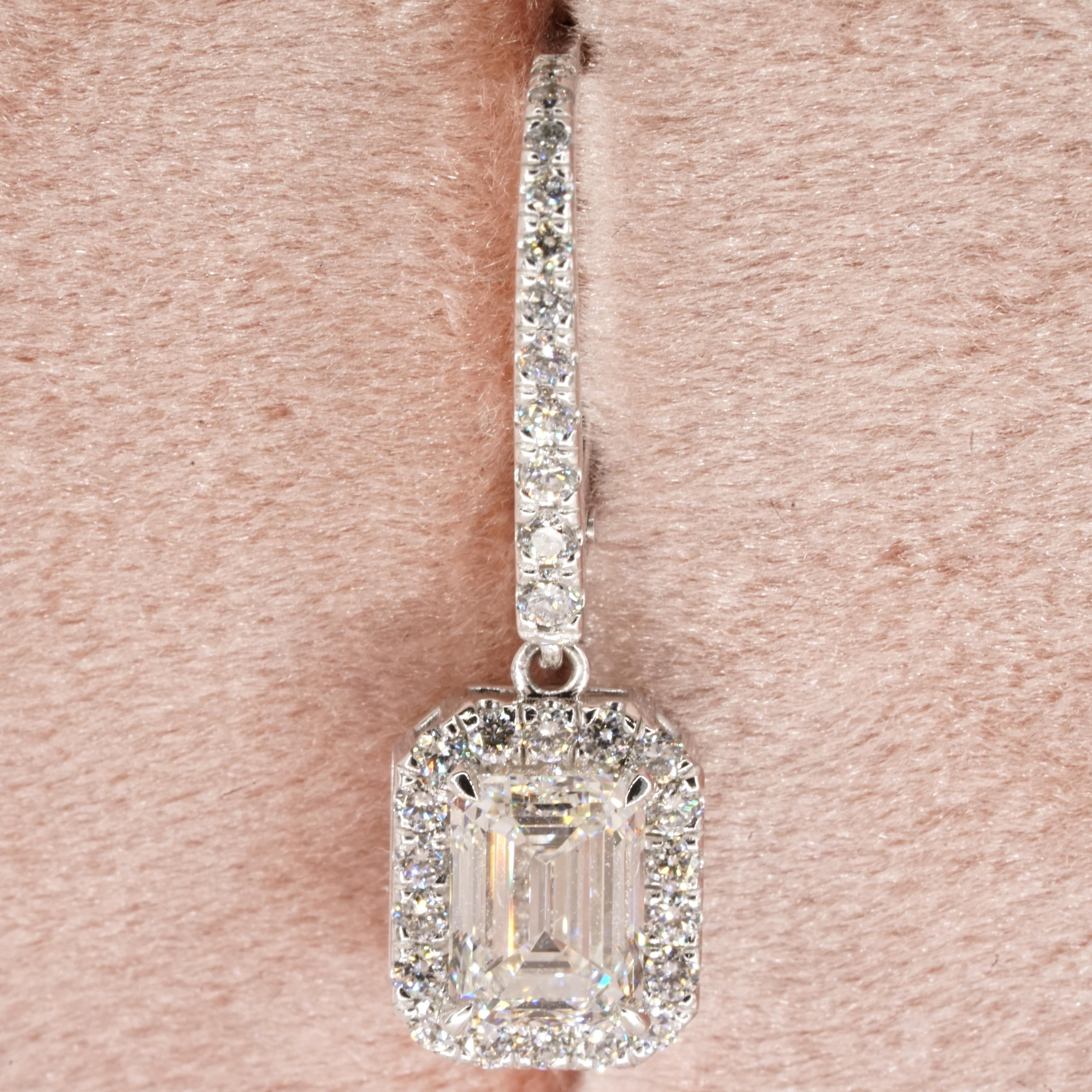 Pendants d'oreilles de 2,02 carats, certifiés GIA, taille émeraude VS2, pureté G en vente 5