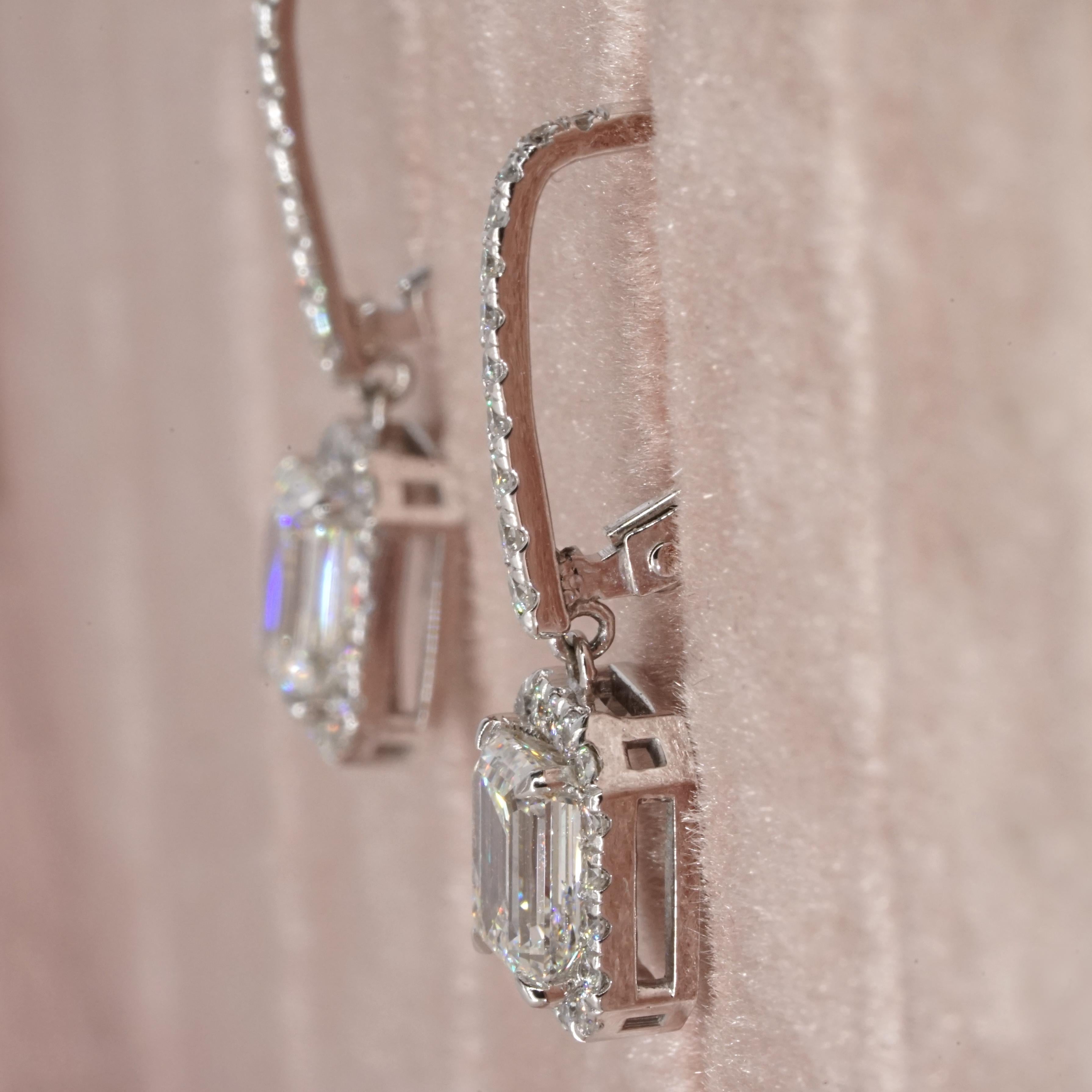 Pendants d'oreilles de 2,02 carats, certifiés GIA, taille émeraude VS2, pureté G en vente 7