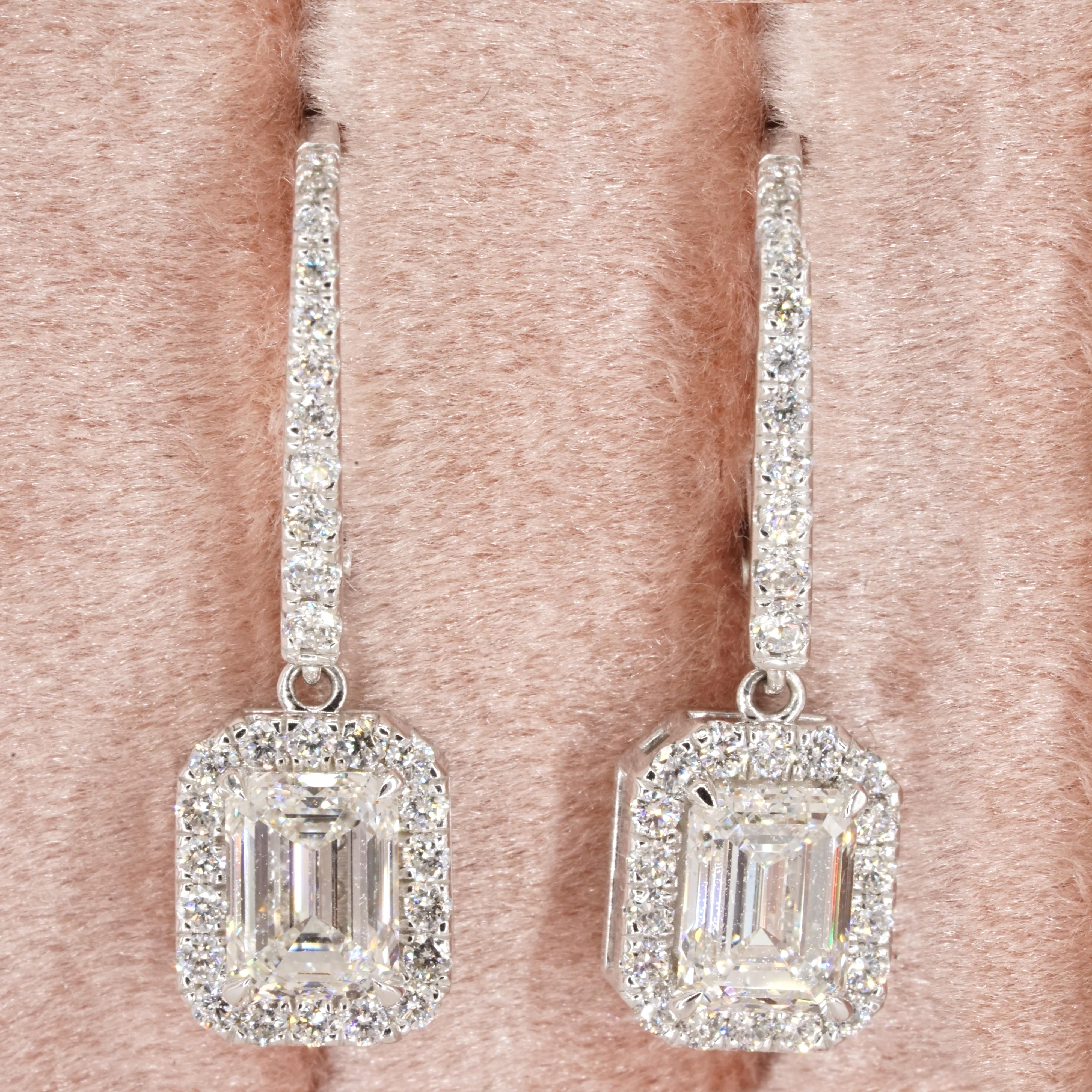Pendants d'oreilles de 2,02 carats, certifiés GIA, taille émeraude VS2, pureté G en vente 2