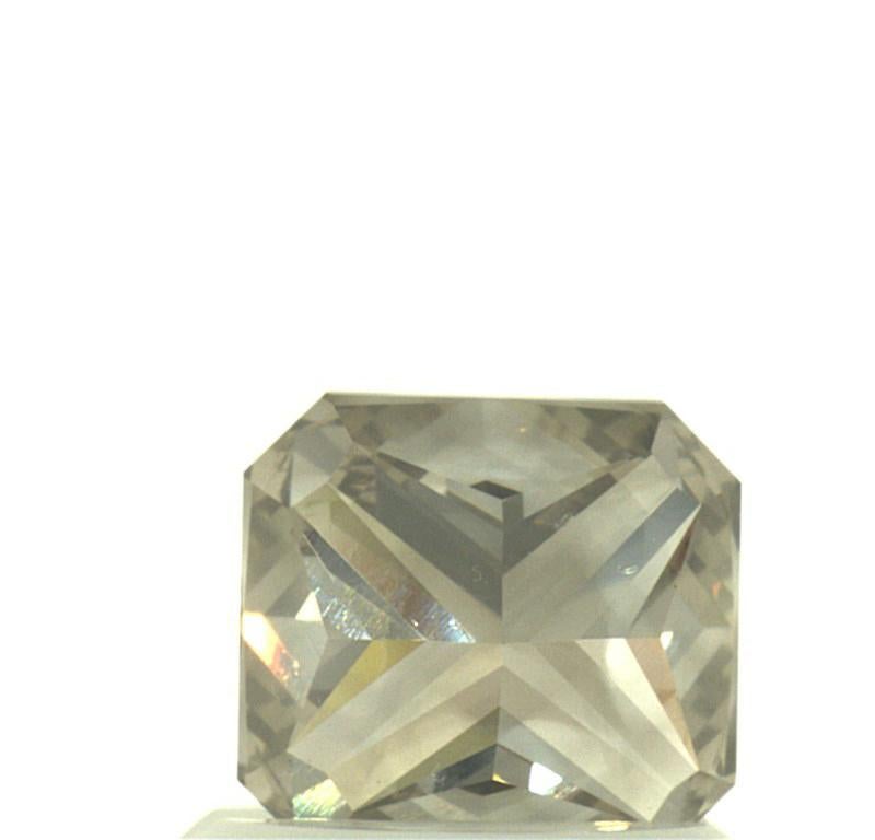 GIA Certified 1.62 Carat Fancy Greenish Yellow-Brown Radiant Diamond Ring in 14K In New Condition For Sale In New York, NY