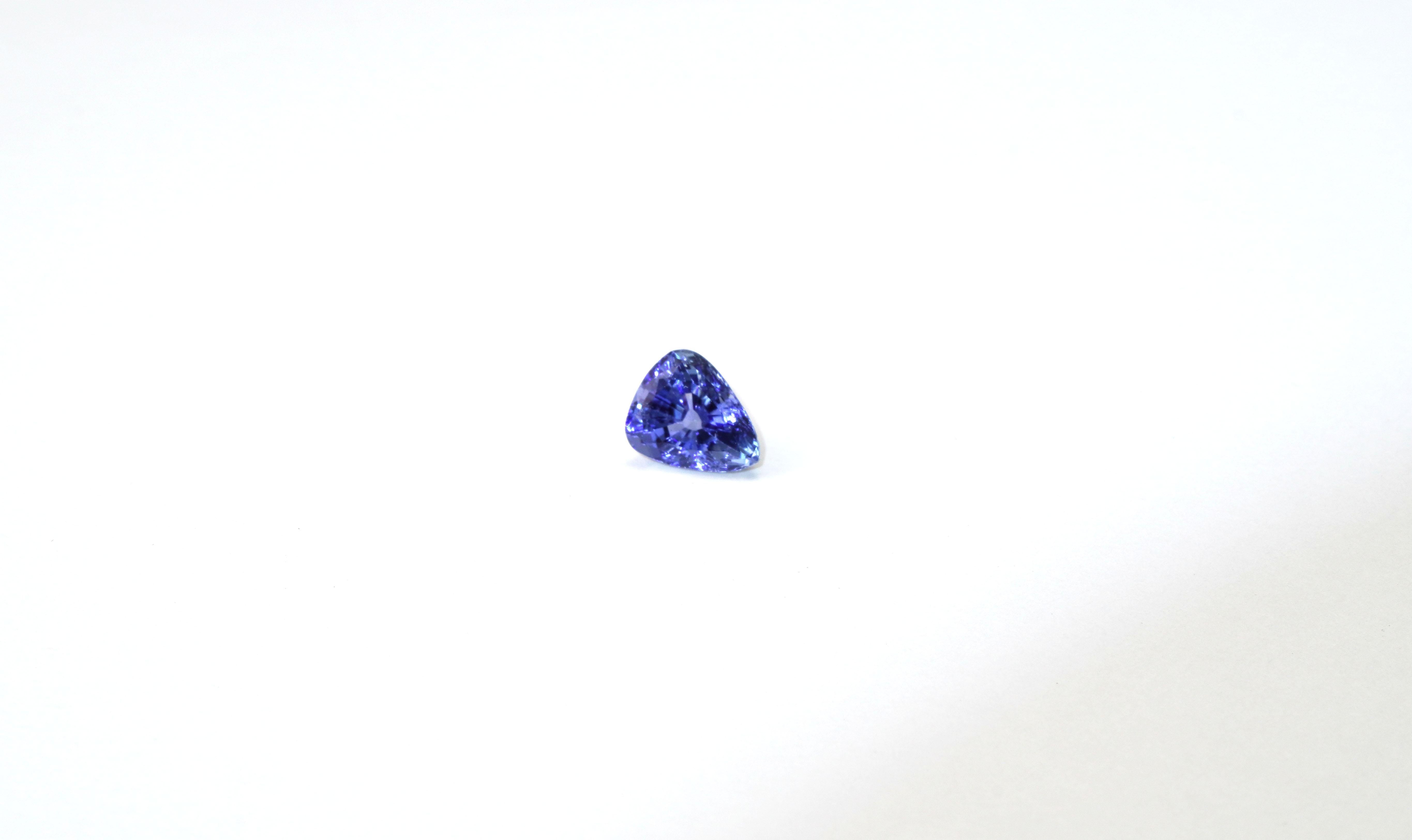 Mixed Cut GIA Certified 2.02 Carat No Heating Blue Sapphire For Sale