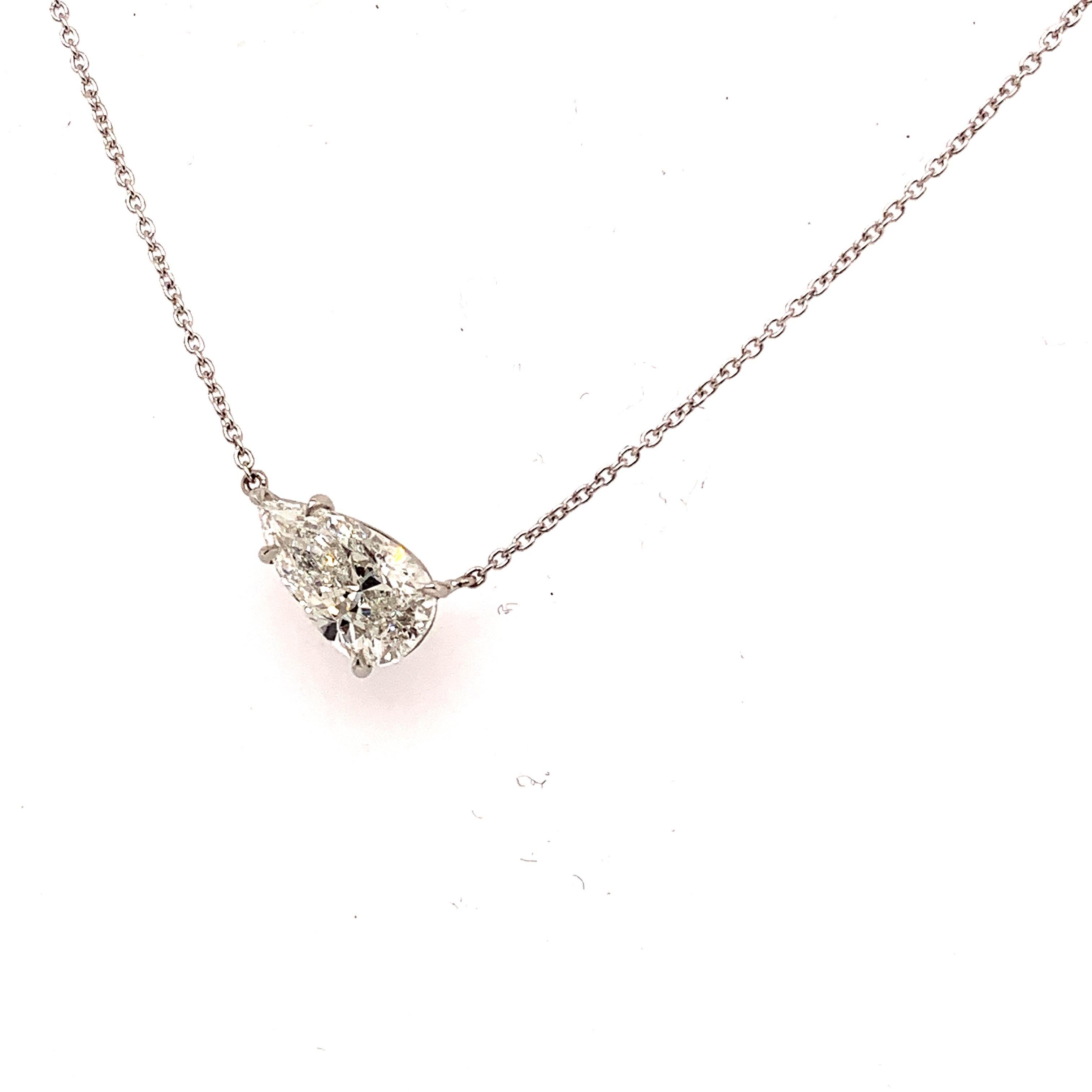 GIA Certified 2.02 Carat Pear Shape Diamond Pendant Necklace In New Condition In New York, NY