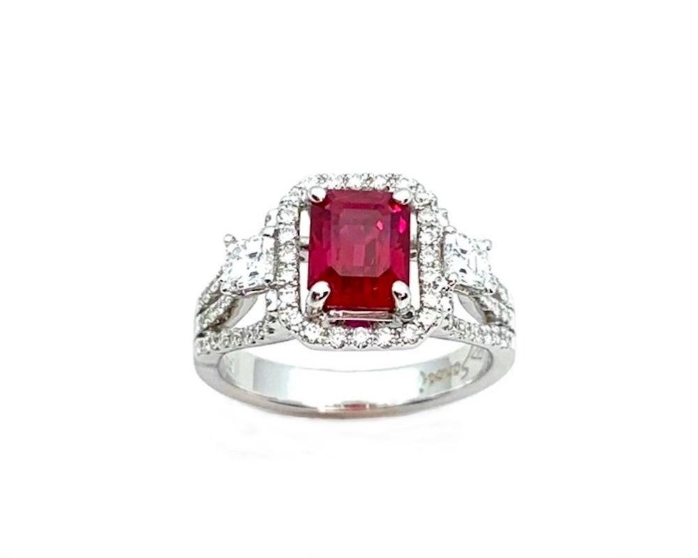 Anillo de cóctel de diamantes y rubí birmano sangre de paloma de 2,02 quilates certificado por el GIA Artesano en venta