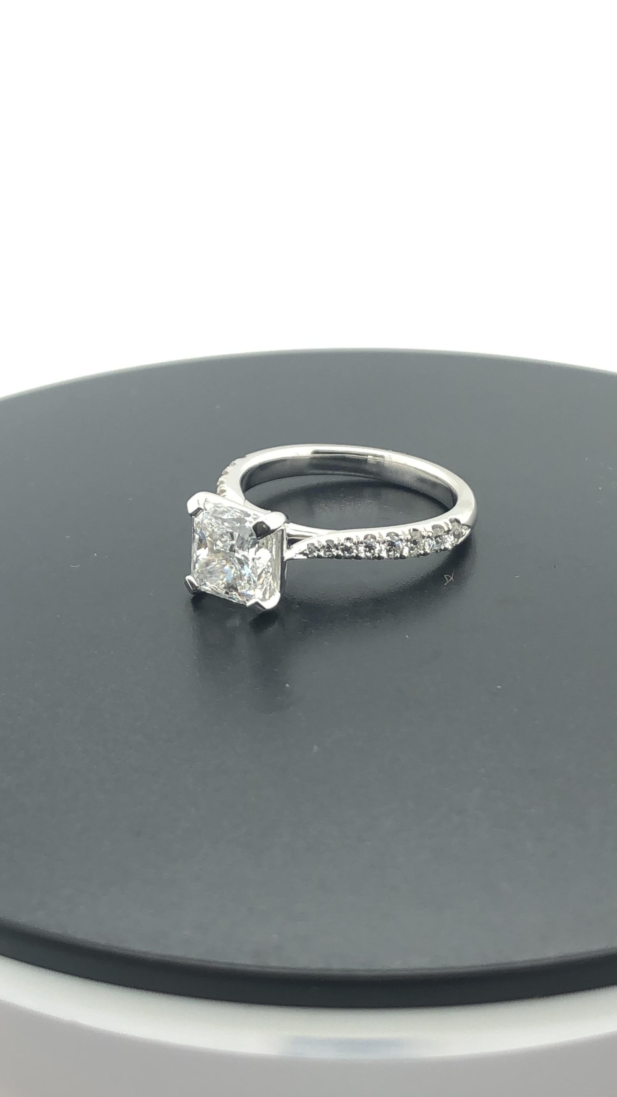 radiant cut solitaire engagement rings