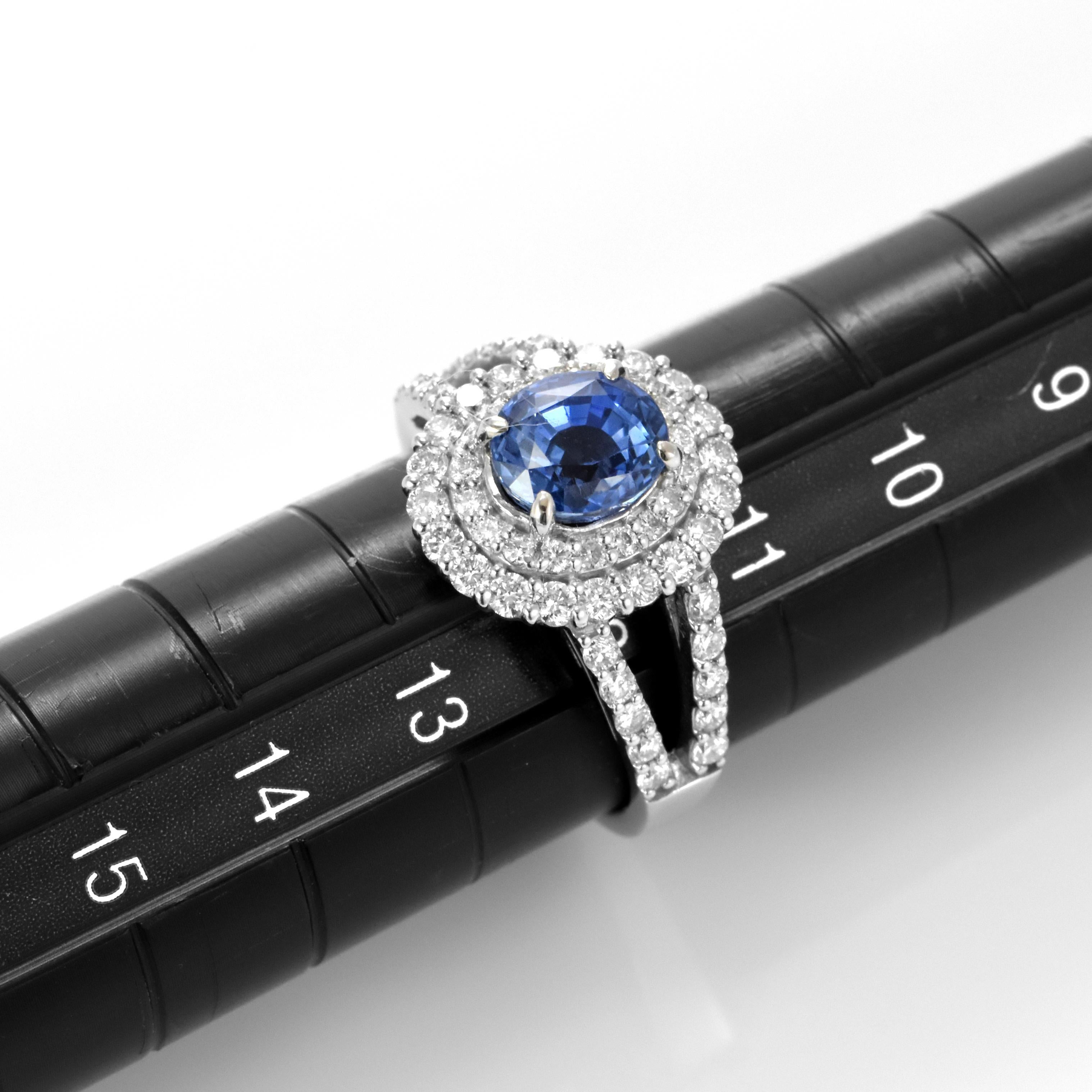 GIA Certified 2.03 Carat Unheated Sapphire and Diamond Ring Made in Platinum For Sale 5