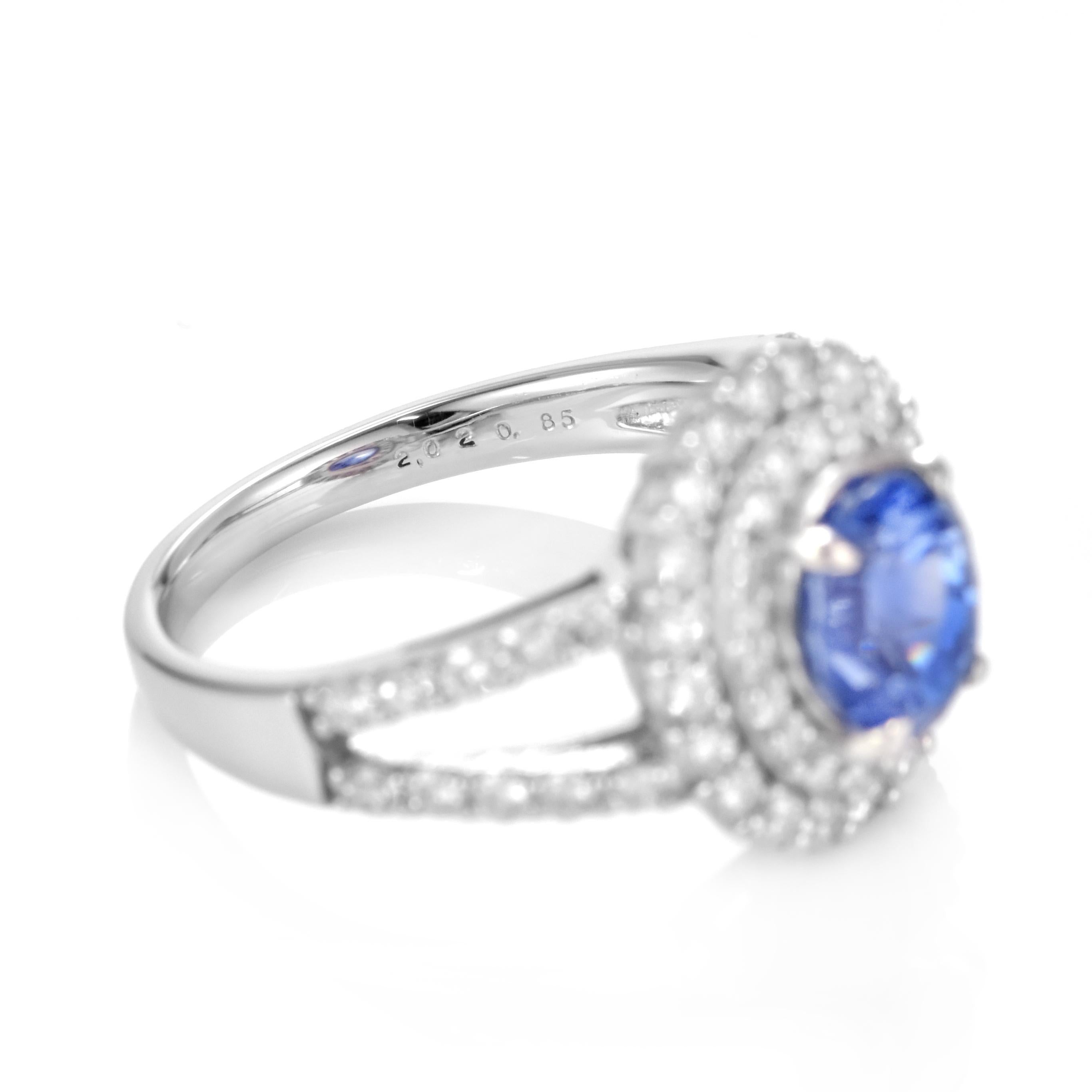 GIA Certified 2.03 Carat Unheated Sapphire and Diamond Ring Made in Platinum For Sale 3