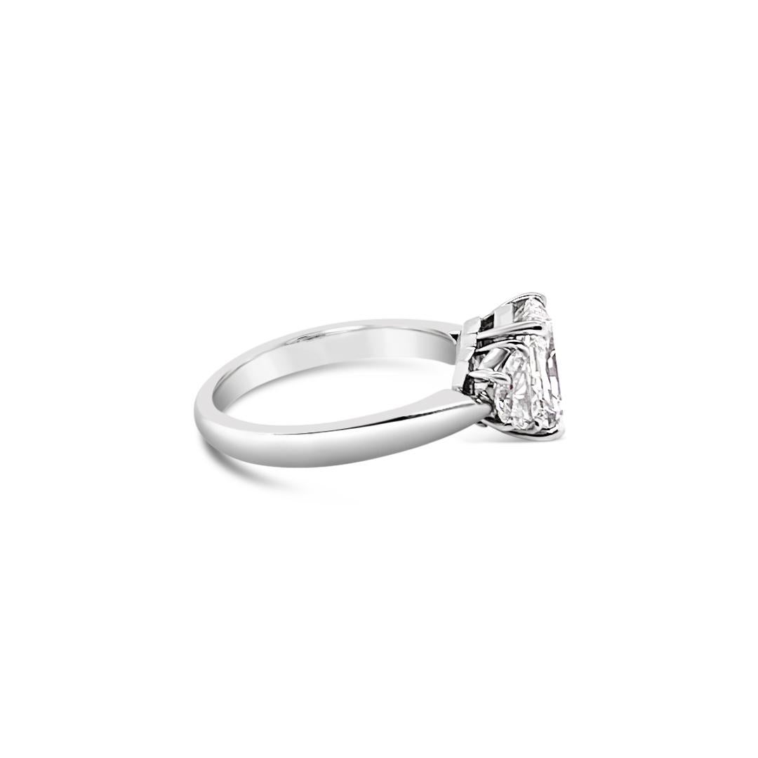GIA Certified 2.03 Carat Radiant Cut Diamond Ring in Platinum 2