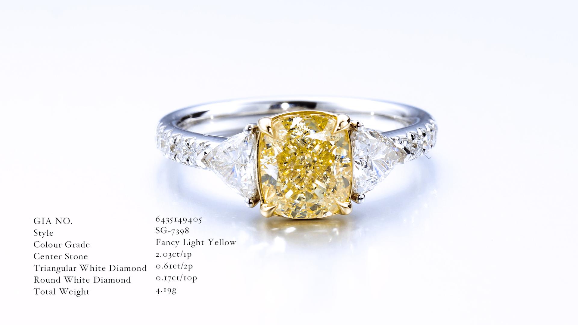 Women's GIA Certified 2.03ct Cushion Cut Natural Fancy Light Yellow Diamond Ring 18KT. For Sale