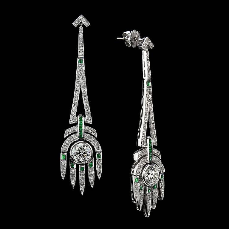 Art Deco GIA Certified 2.04 Carat Diamond Emerald Chandelier Style Earrings