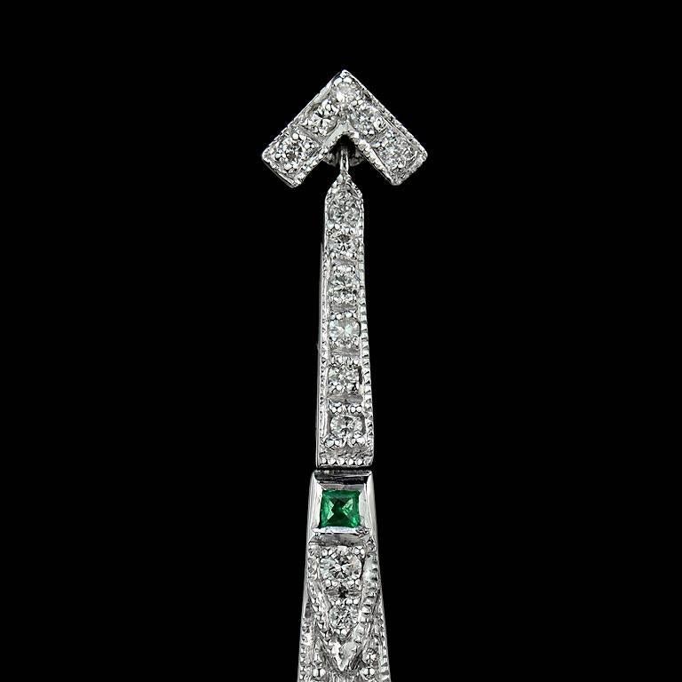 GIA Certified 2.04 Carat Diamond Emerald Chandelier Style Earrings In New Condition In Bangkok, TH
