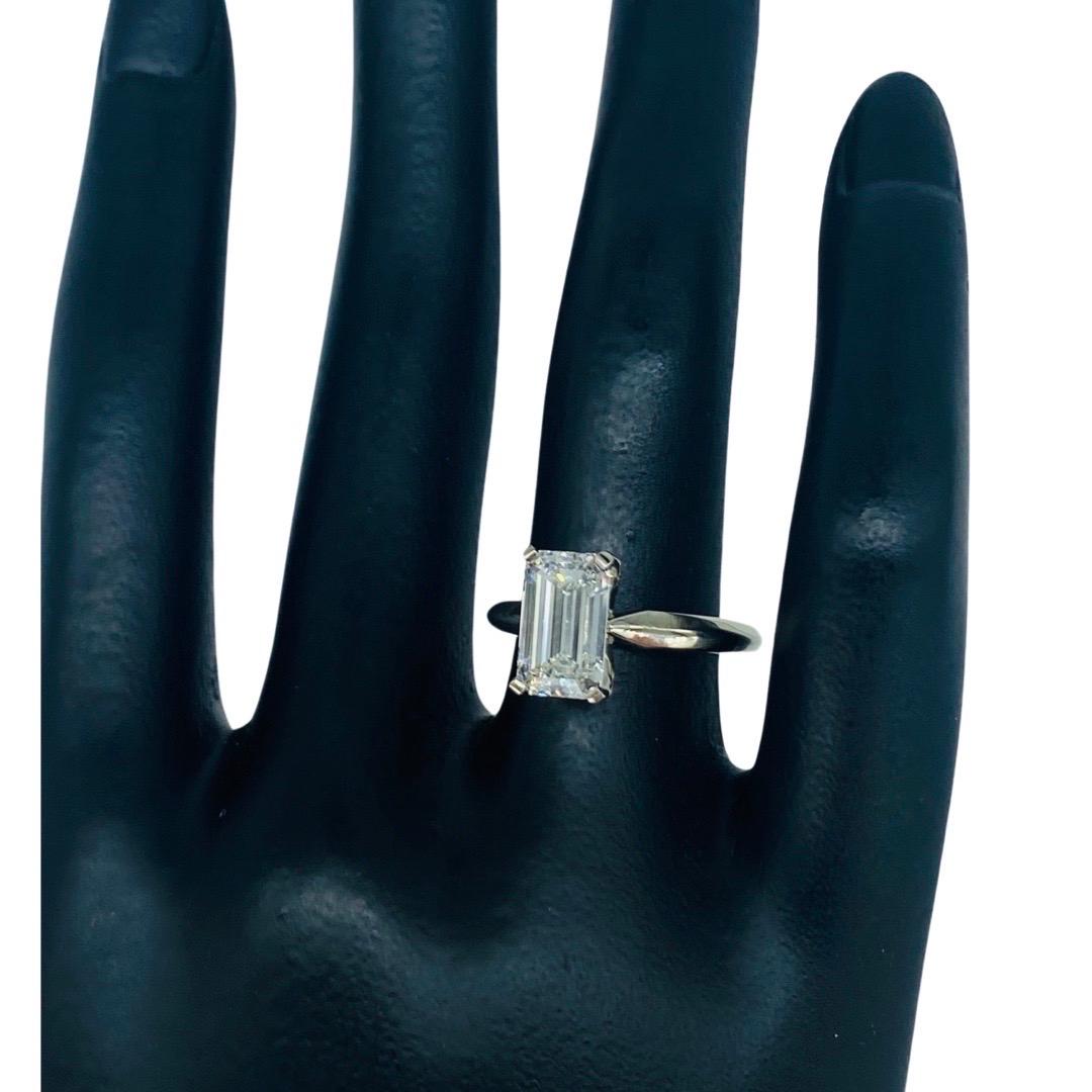 Women's GIA Certified 2.04 Carat F/VVS2 Emerald Cut Diamond Solitaire Ring 14 Karat For Sale