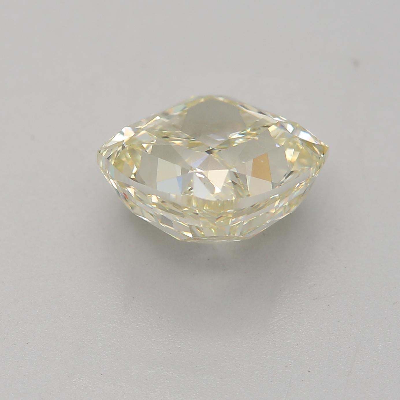 Diamante certificado por el GIA de 2,04 quilates de color amarillo verdoso claro de fantasía y claridad VS1 en Nuevo Estado en บางรัก, TH
