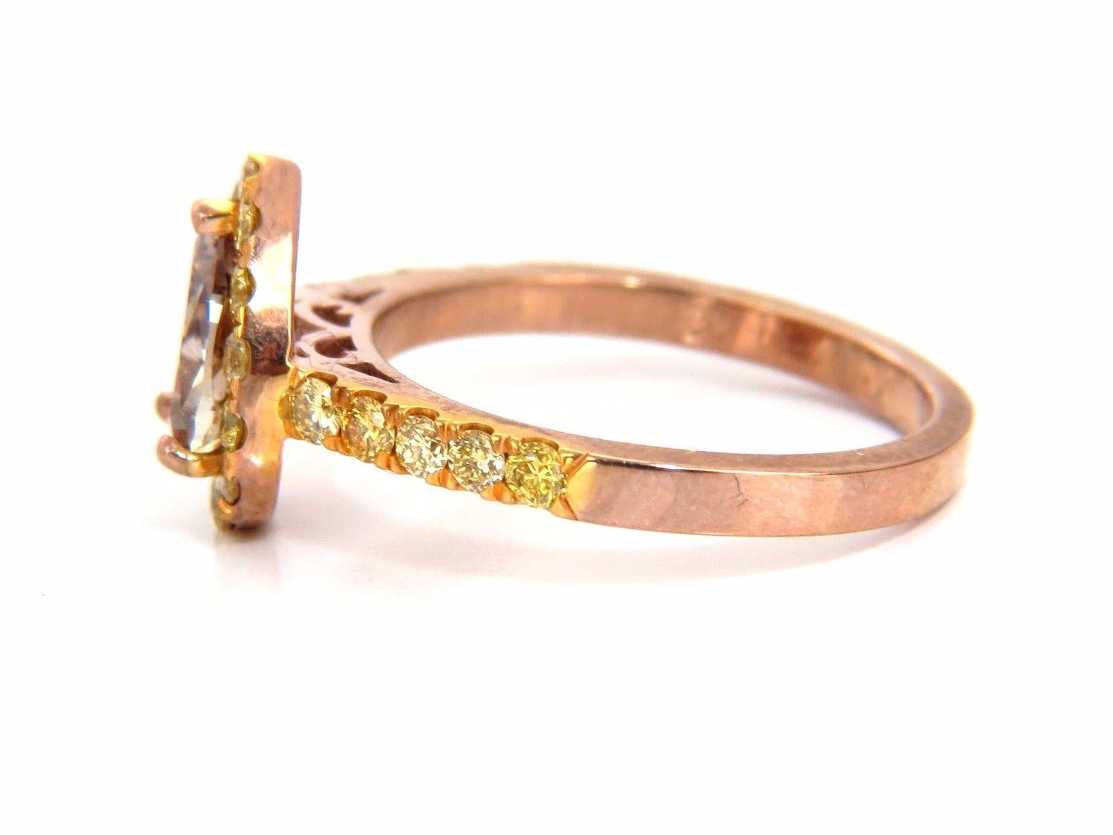 Bague en or 18 carats avec diamant rose fantaisie de 2,04 carats certifié par le GIA Neuf - En vente à New York, NY