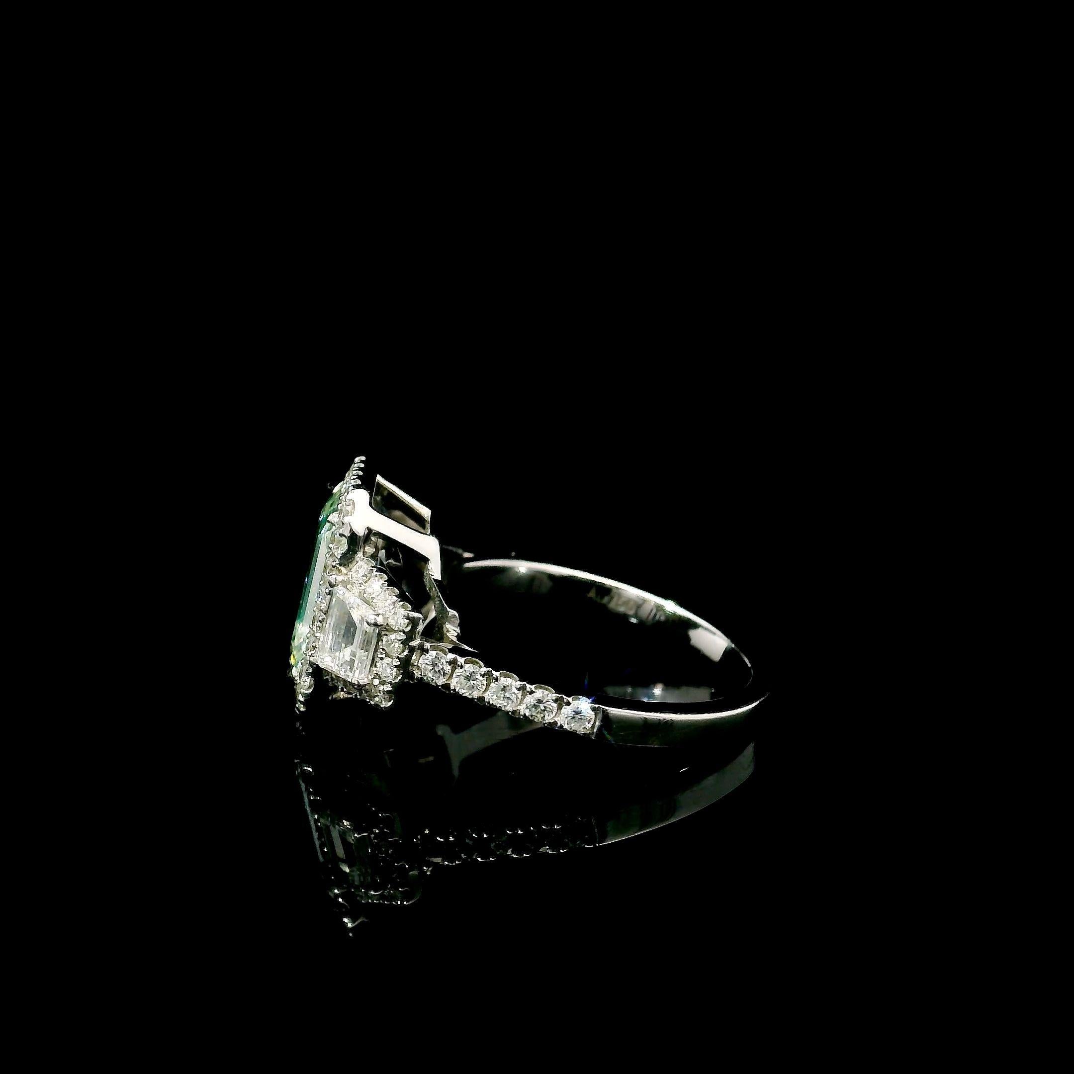 GIA Certified 2.04 Carat Light Green Yellow I1 Clarity Diamond Ring For Sale 1