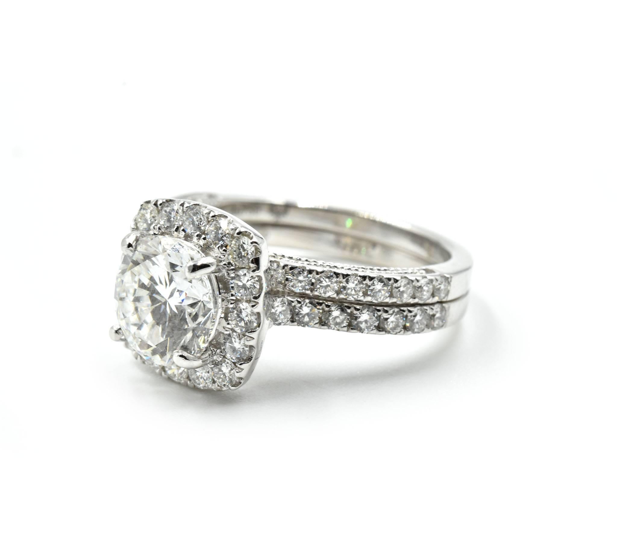 Round Cut GIA Certified 2.04 Carat Round Diamond Halo Engagement Ring Set 18 Karat Gold