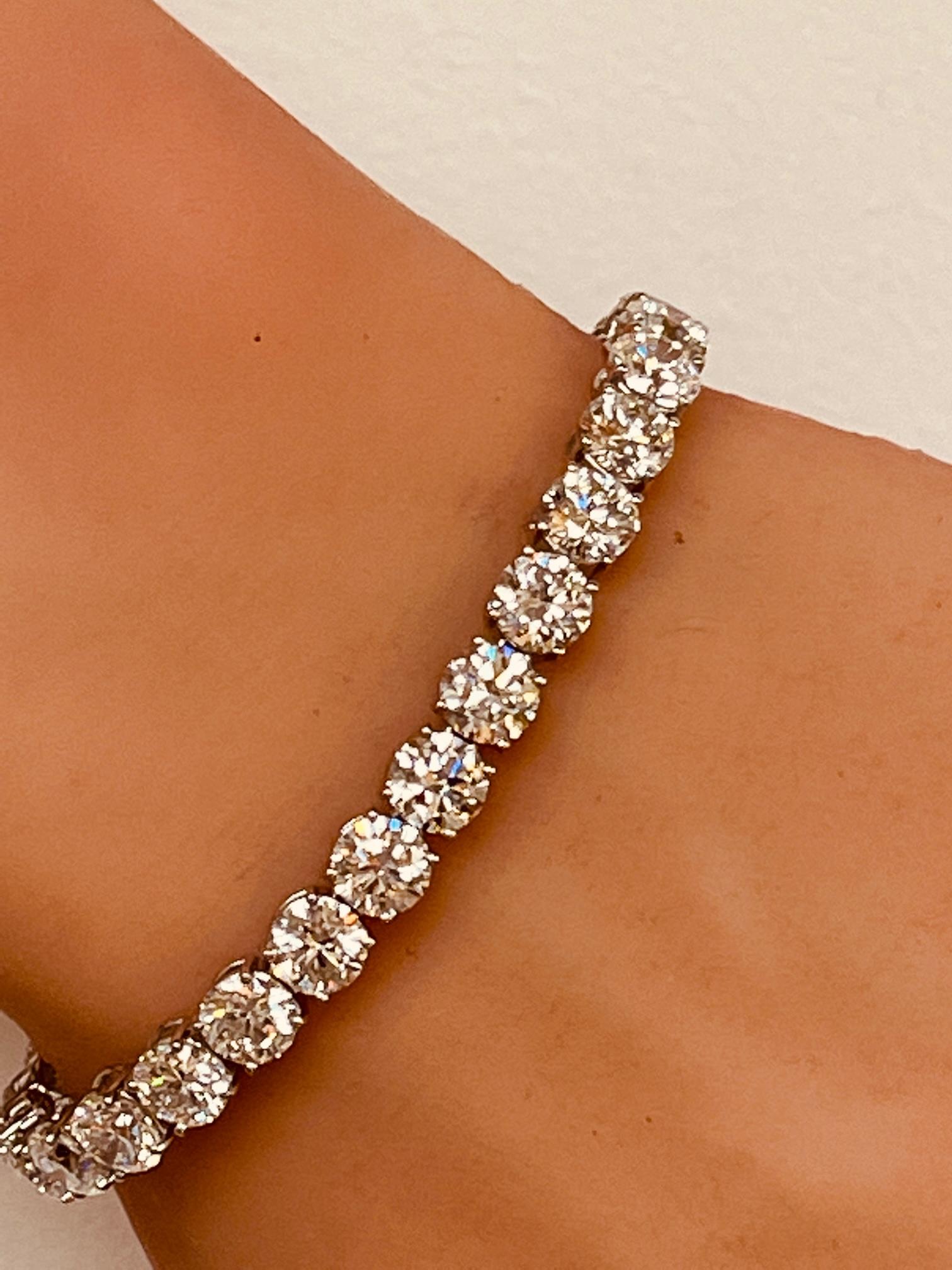 Bracciale da tennis con diamanti tondi e brillanti certificati GIA da 20,41 CTW in oro bianco 14K In condizioni Nuovo in vendita a San Francisco, CA