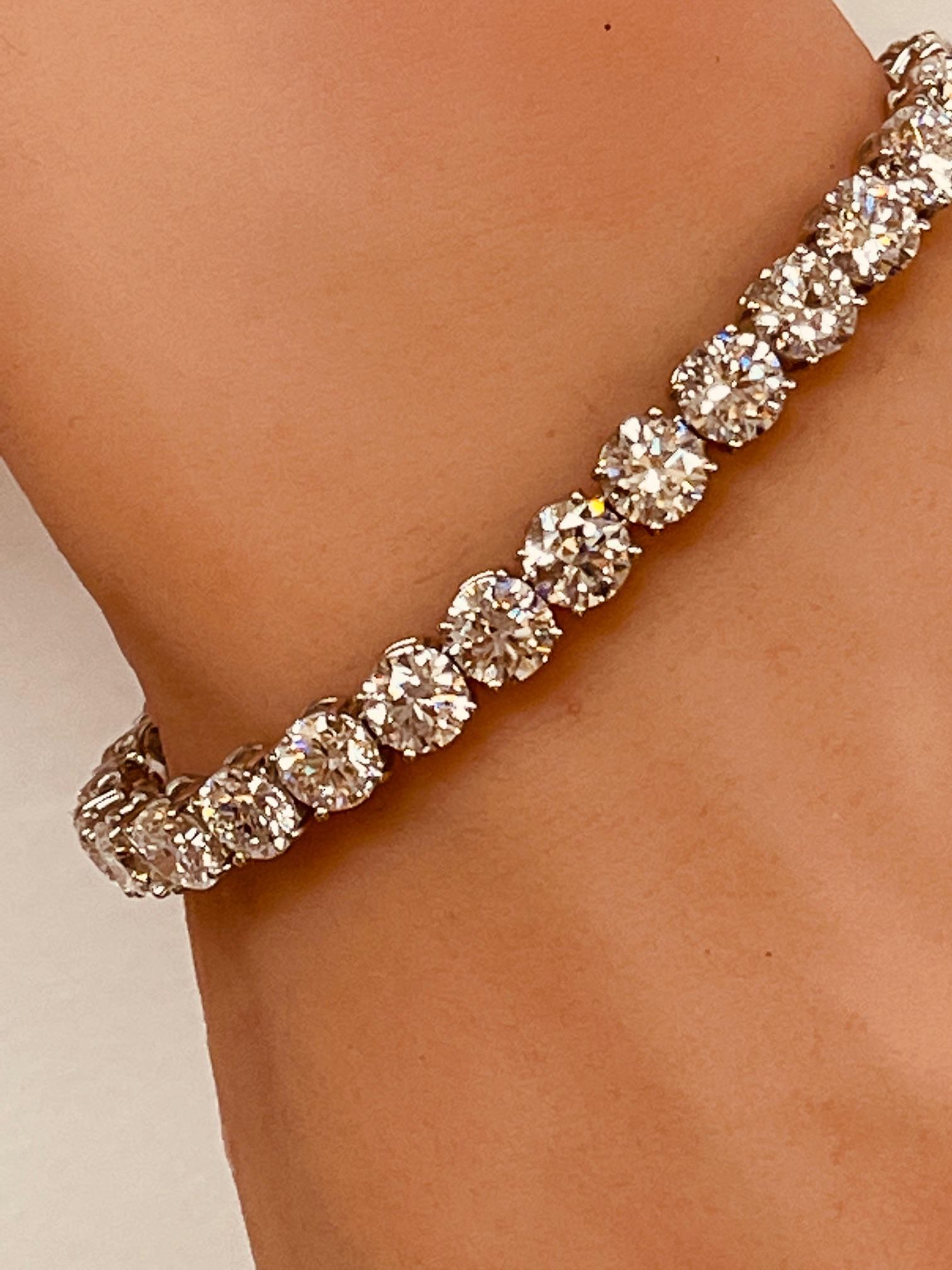 Bracciale da tennis con diamanti tondi e brillanti certificati GIA da 20,41 CTW in oro bianco 14K in vendita 3